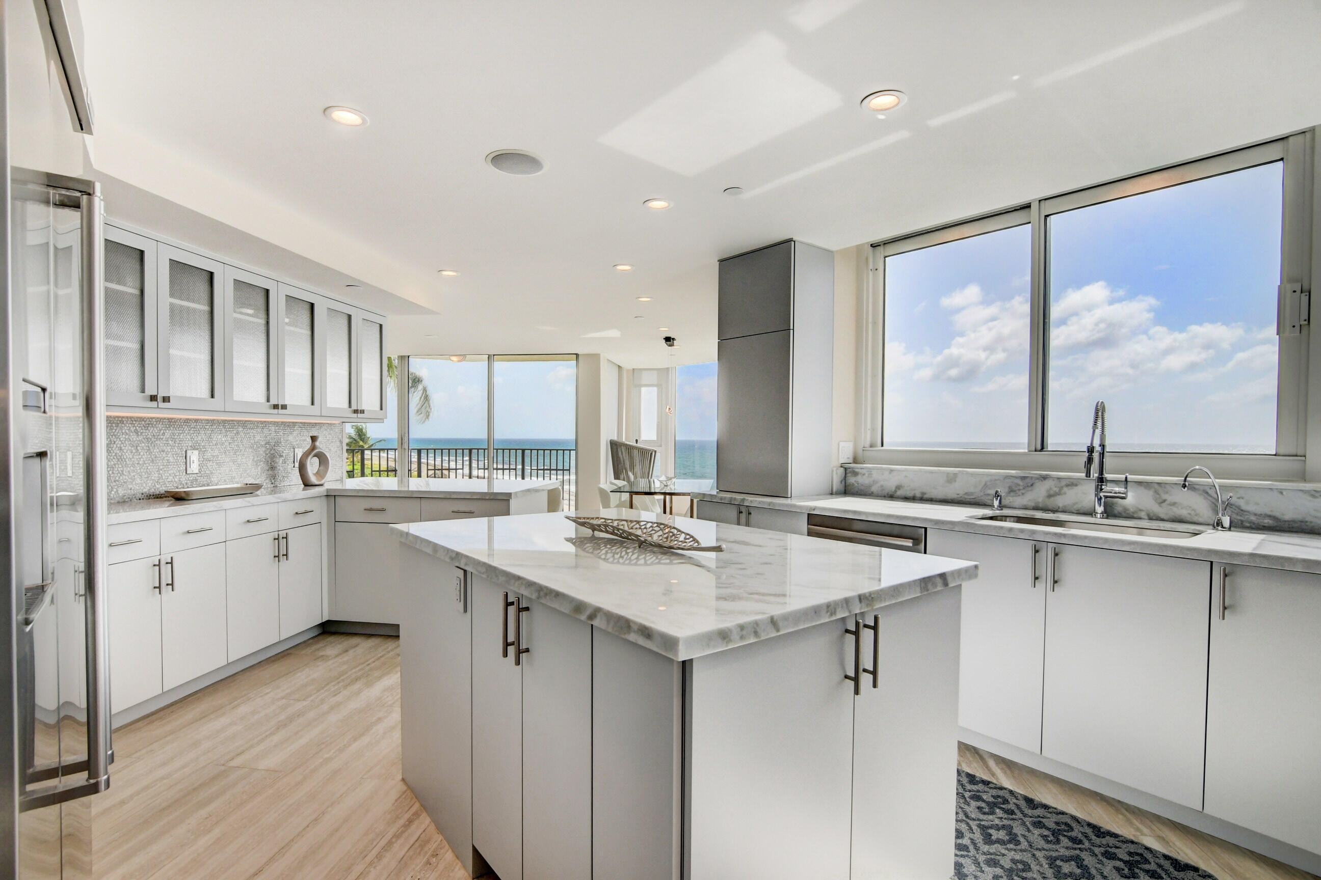 2575 S Ocean Boulevard 204s Property Photo 12