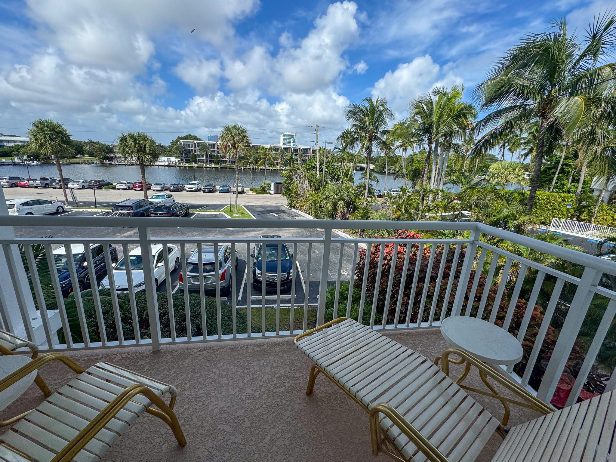 1750 S Ocean Lane 205 Property Photo 28