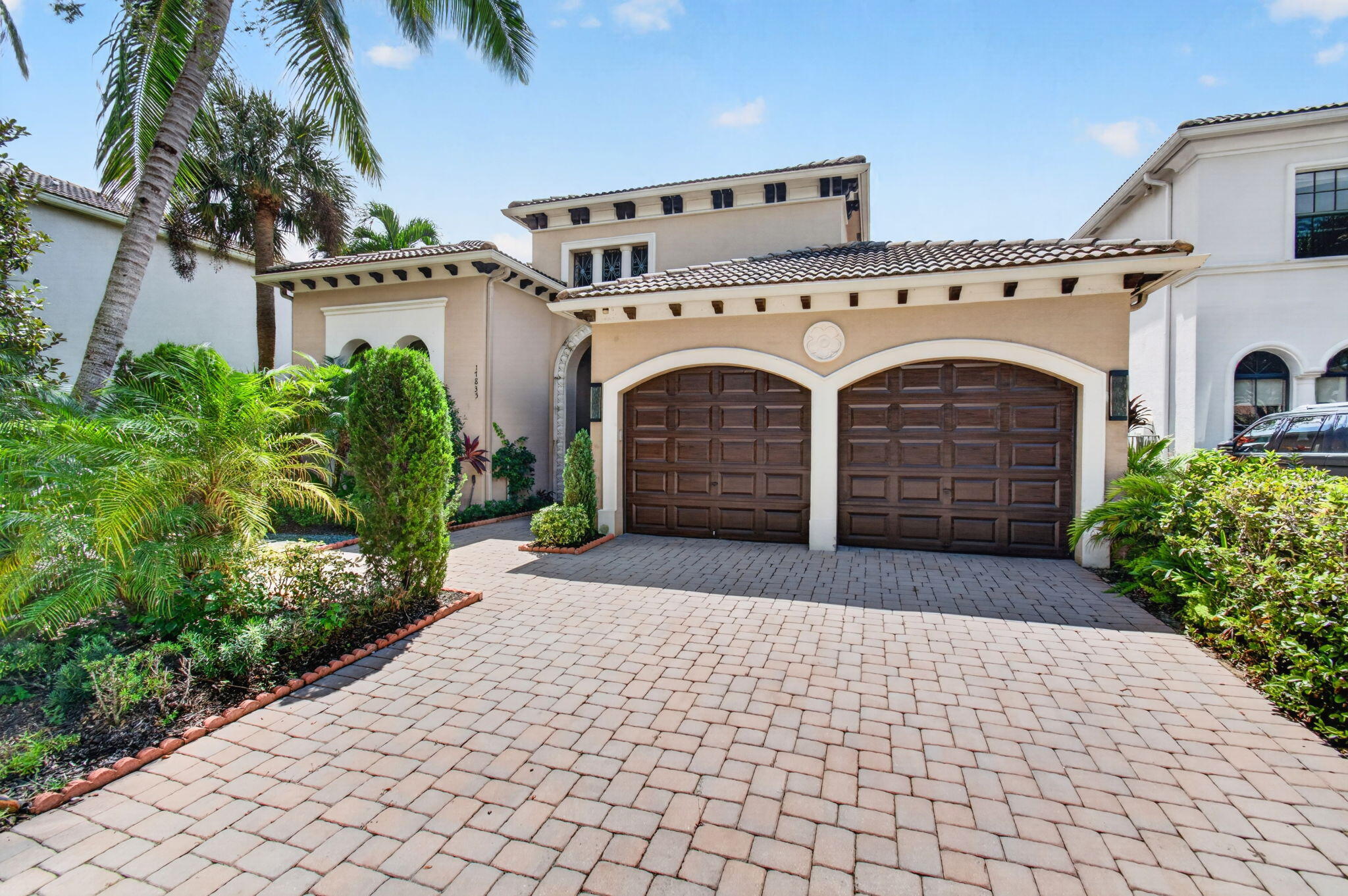 17835 Lake Azure Way Property Photo 6