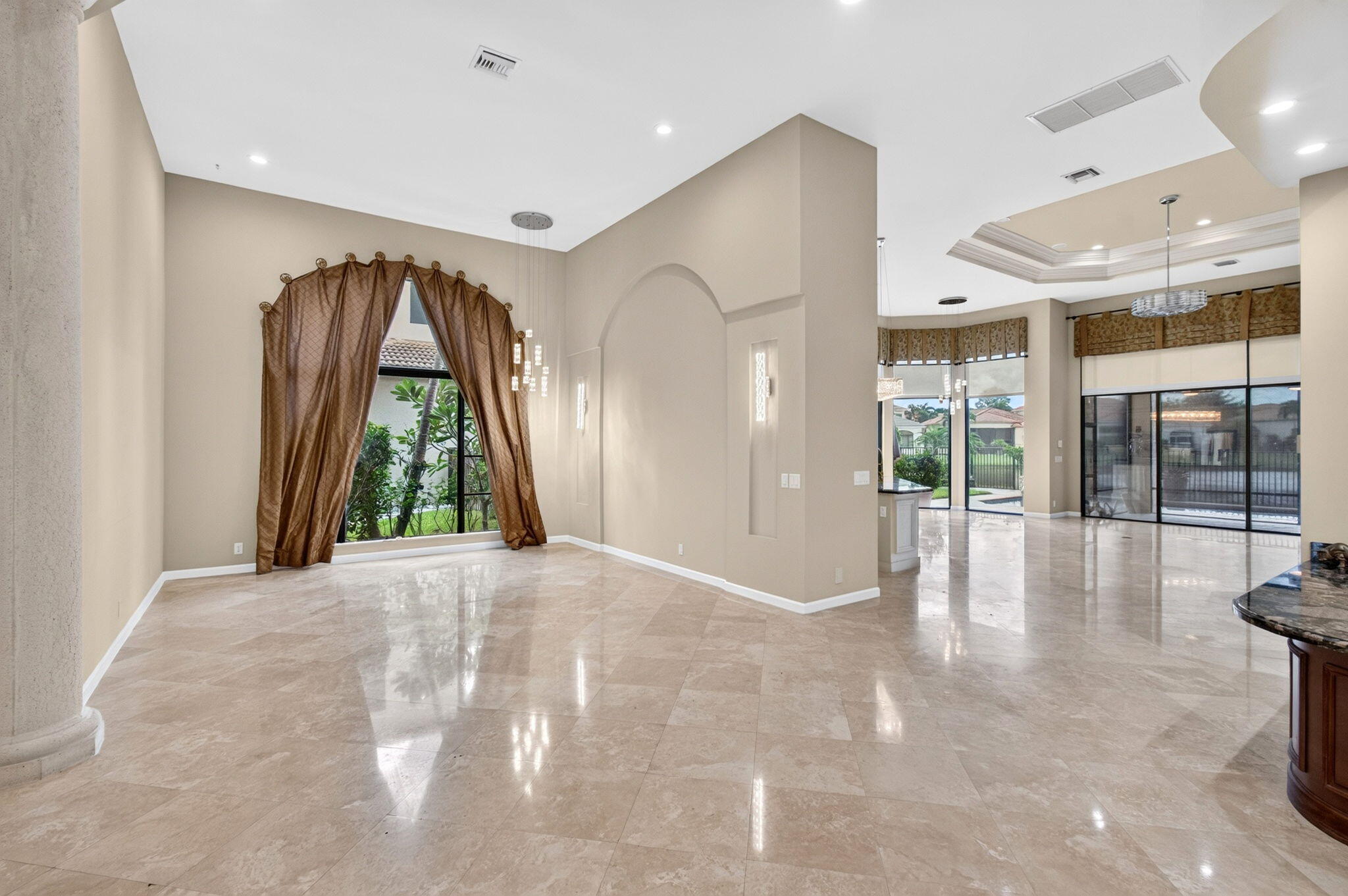 17835 Lake Azure Way Property Photo 12