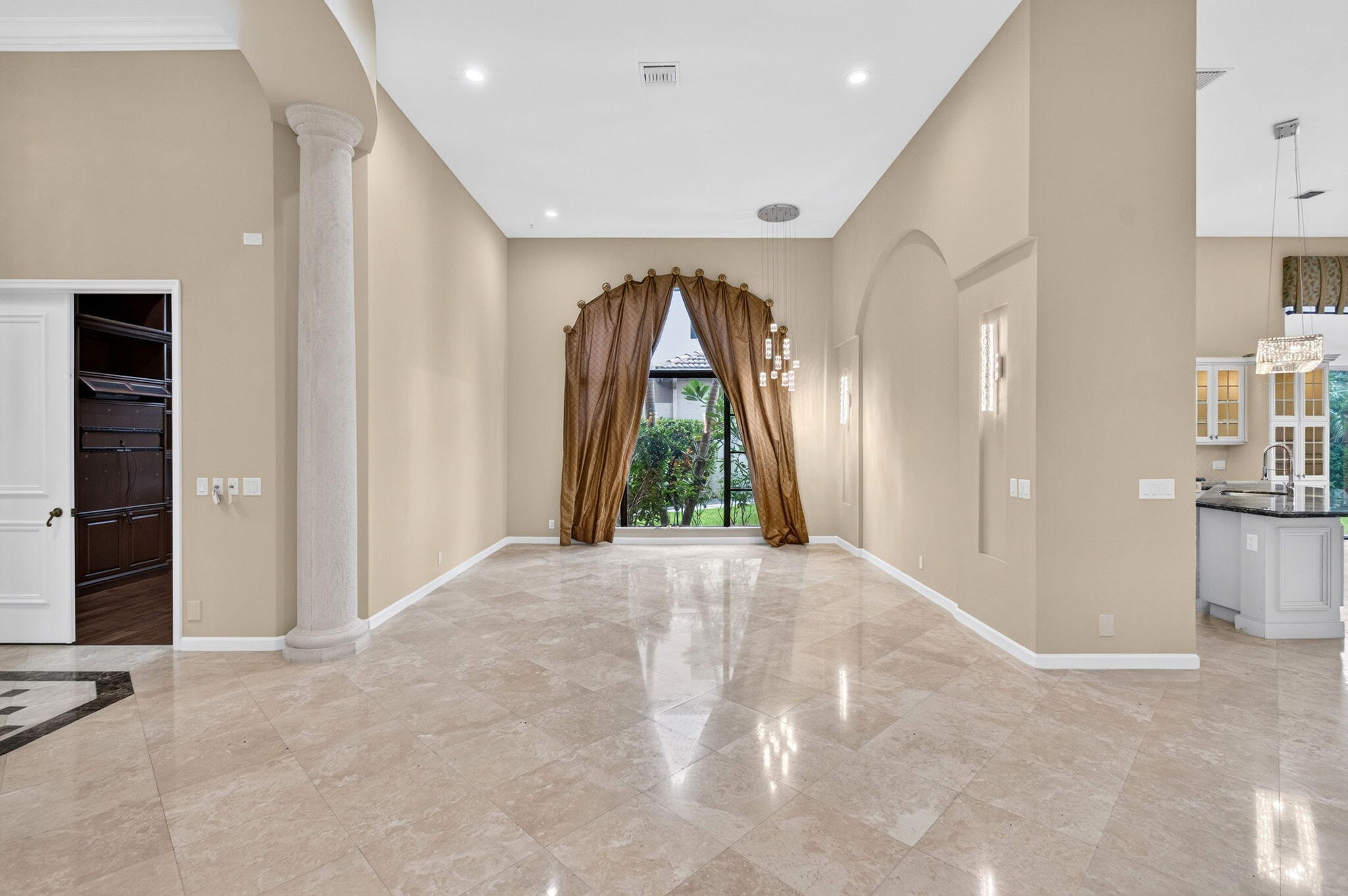 17835 Lake Azure Way Property Photo 13