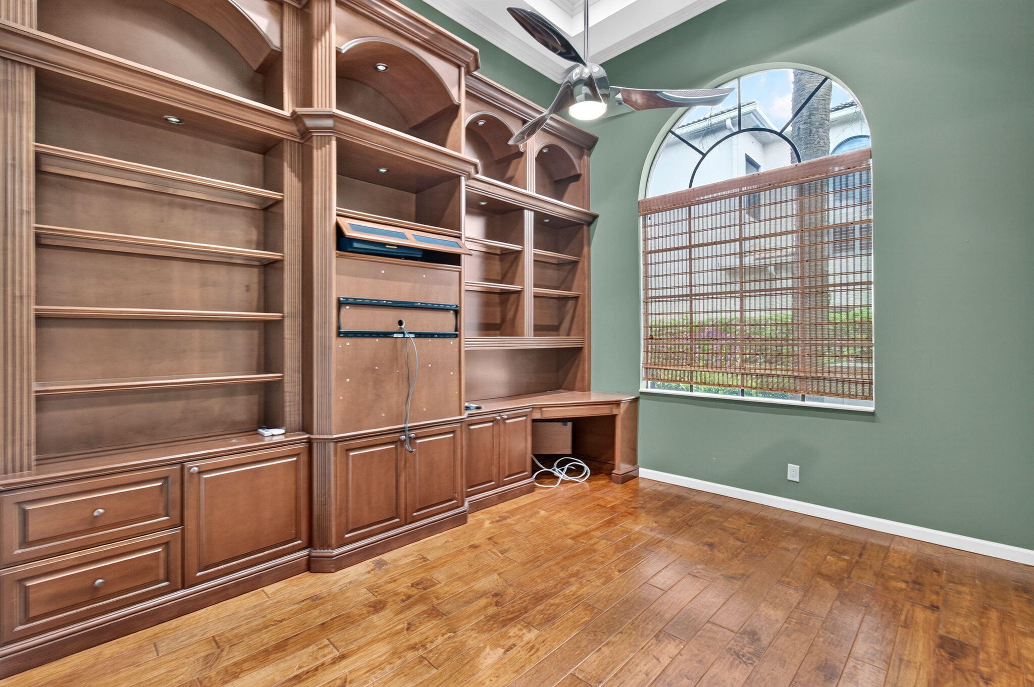 17835 Lake Azure Way Property Photo 46