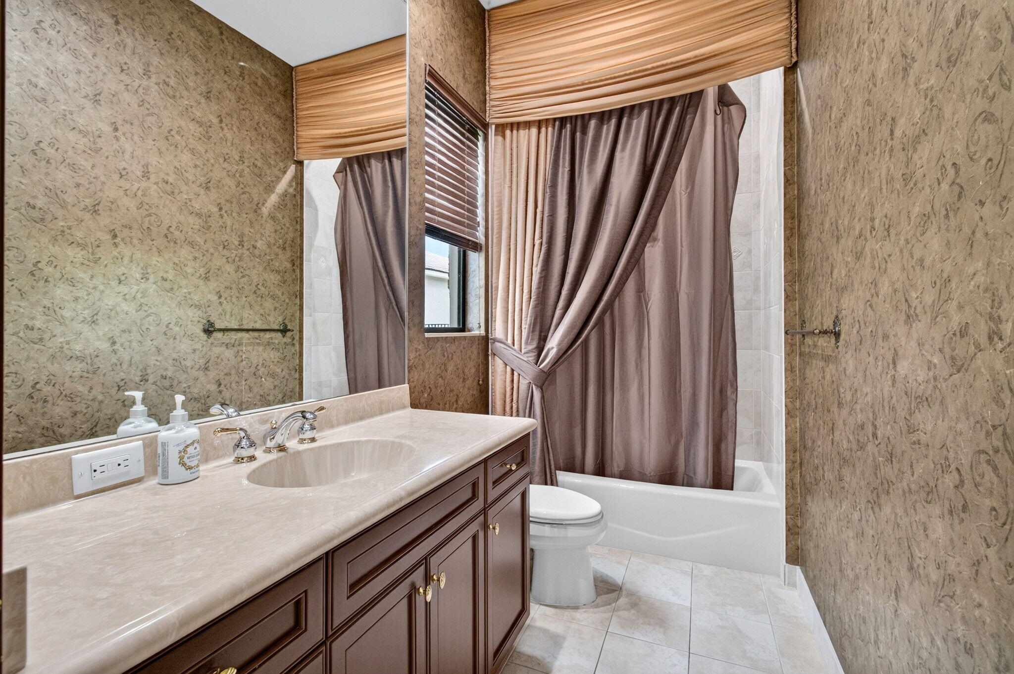 17835 Lake Azure Way Property Photo 62