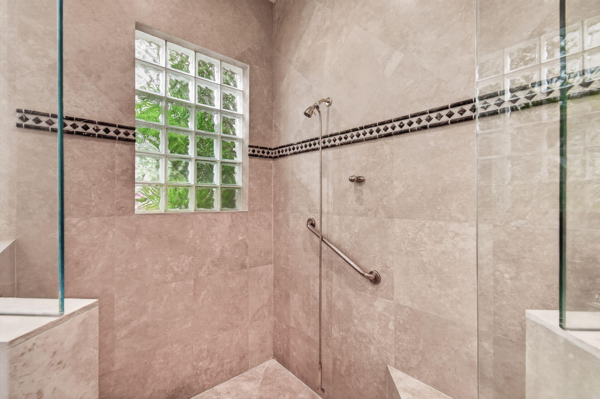 17835 Lake Azure Way Property Photo 80