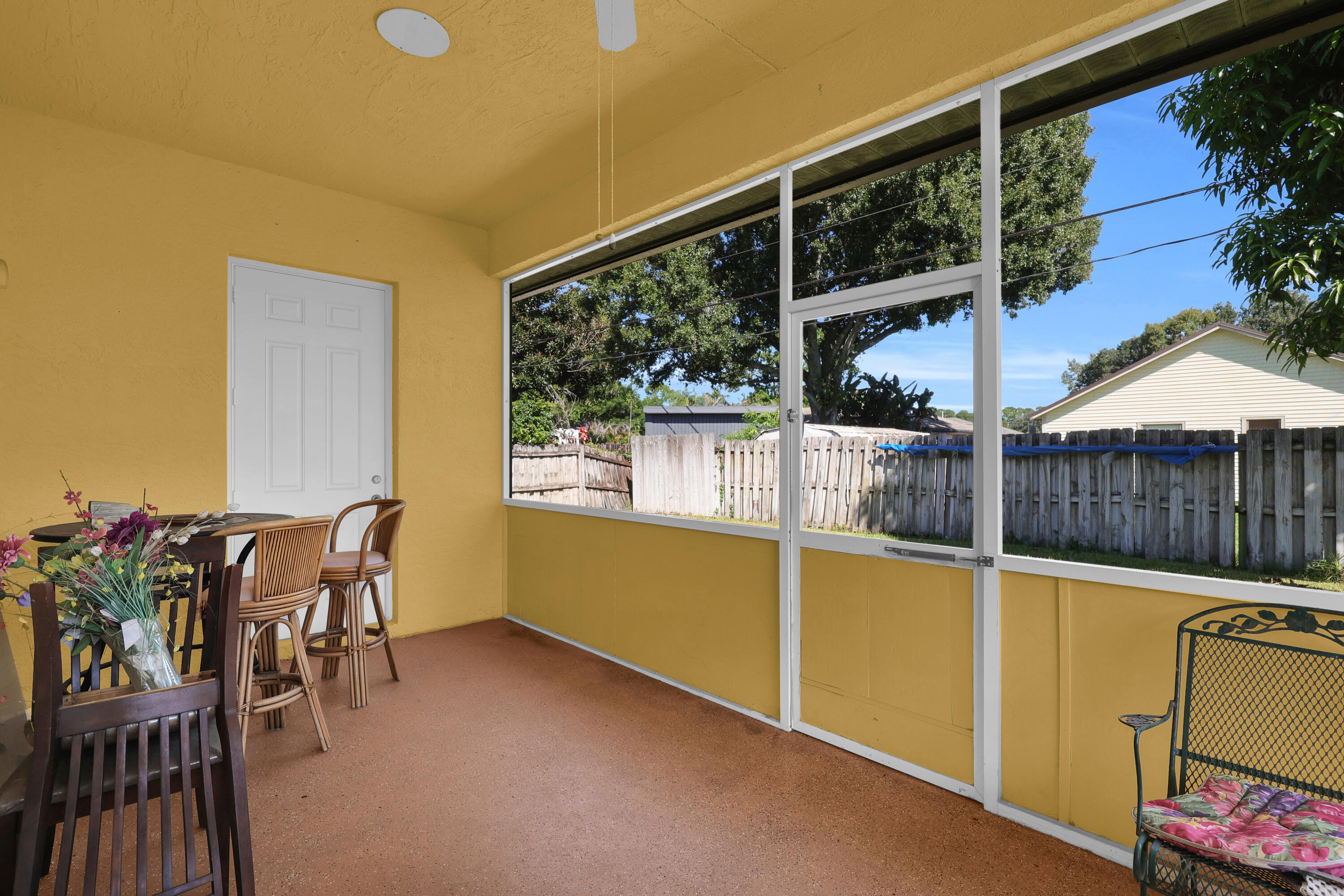 1885 Sw Altman Avenue Property Photo 44