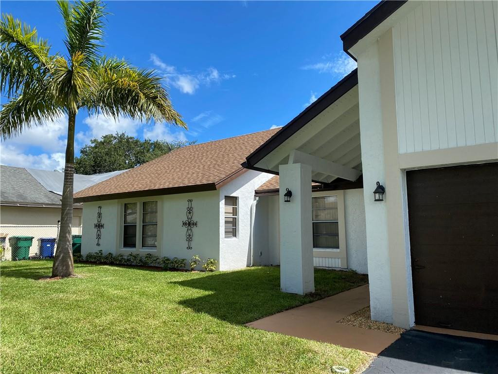 7408 NW 48TH Court Property Photo 1