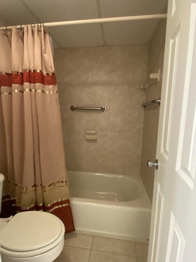 7817 Golf Cir Drive 210 Property Photo 20