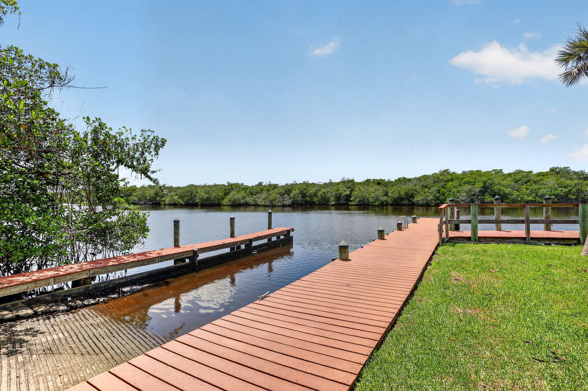 270 Sw South River Drive 204 Property Photo 1