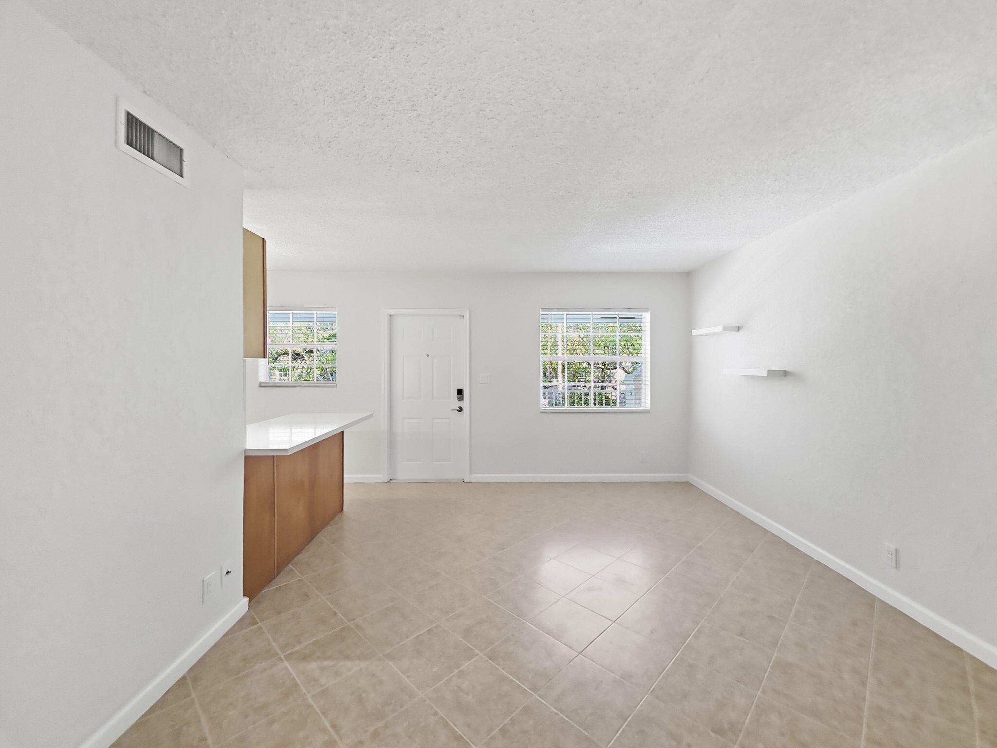 2660 Ne 8th Avenue 314 Property Photo 5