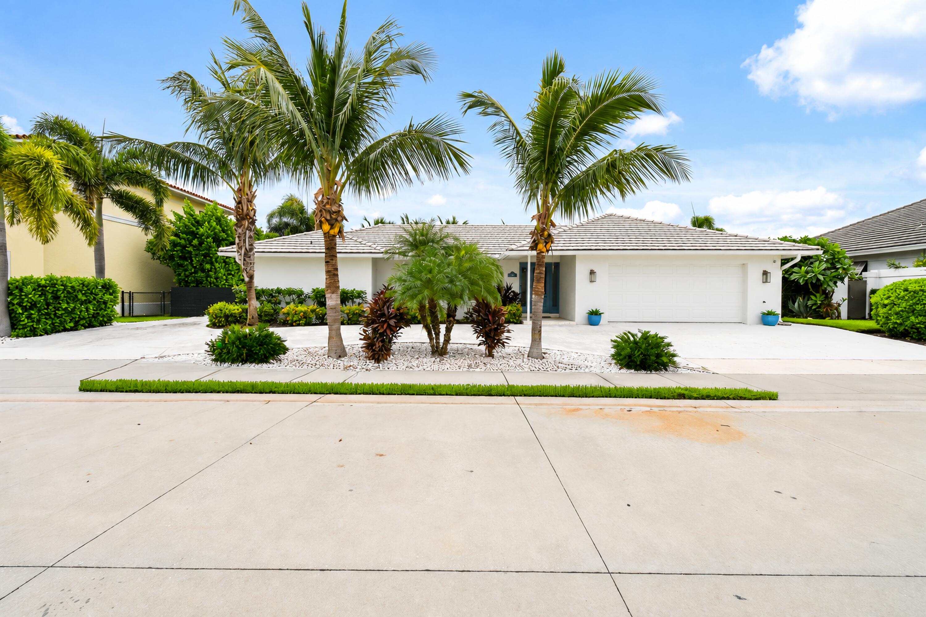 1091 Singer Drive Property Photo 2