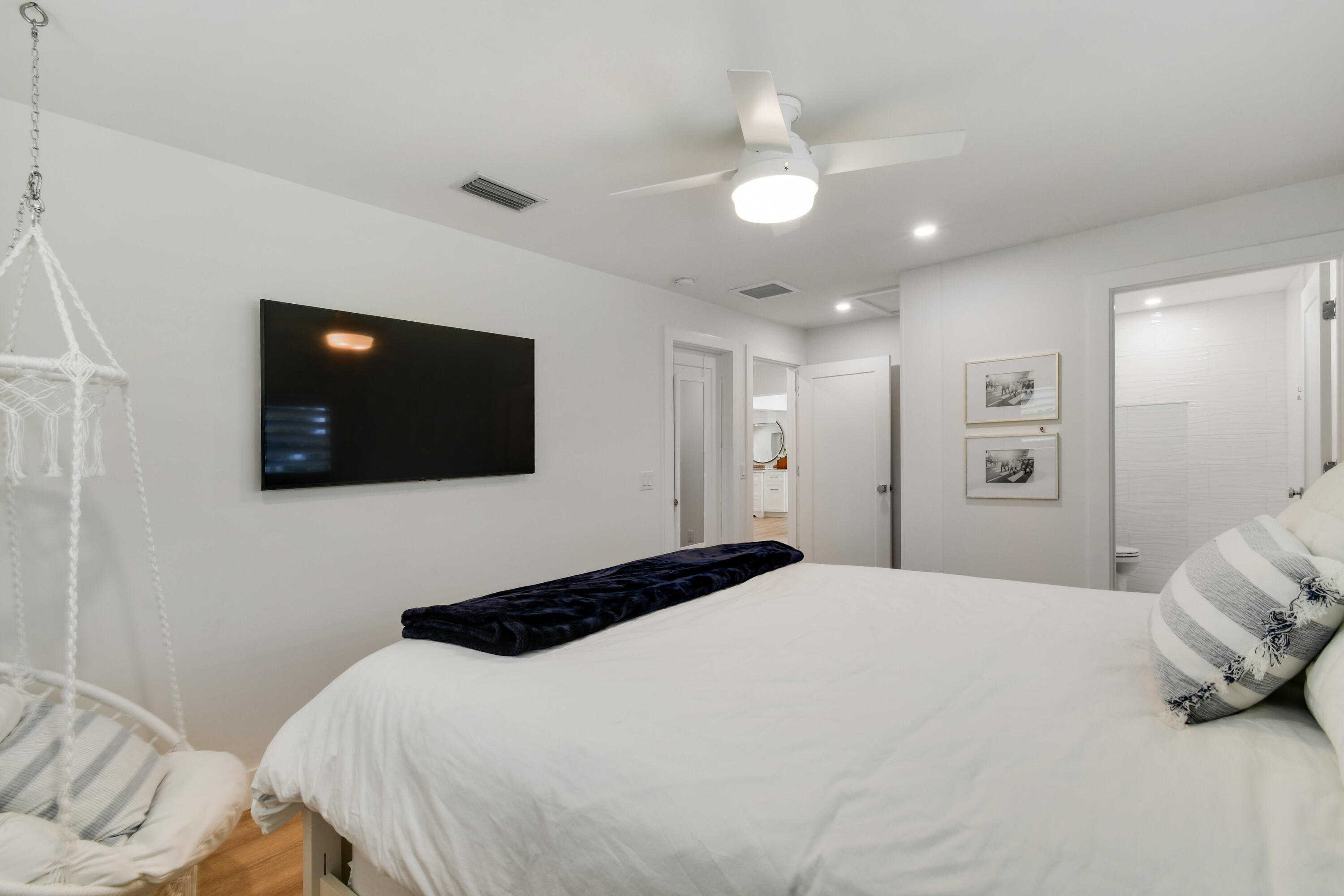 1091 Singer Drive Property Photo 25