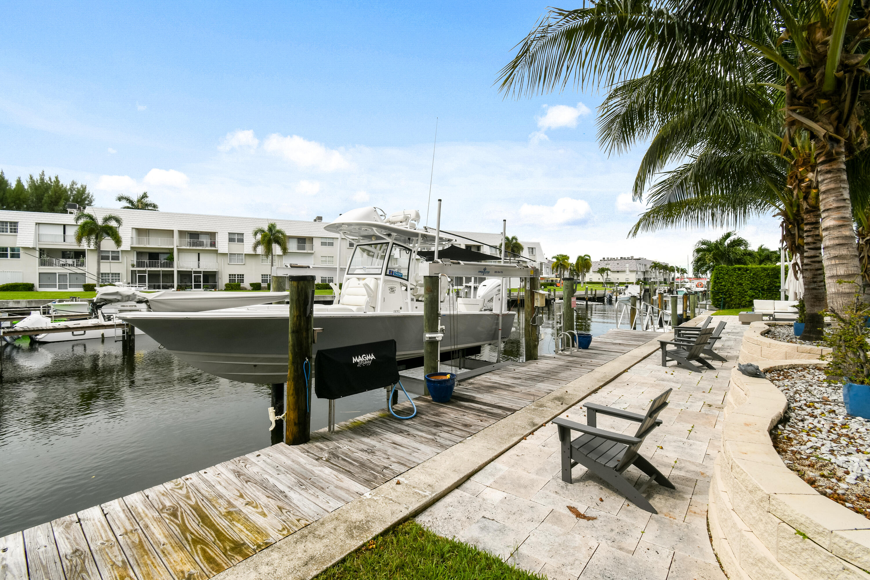 1091 Singer Drive Property Photo 41