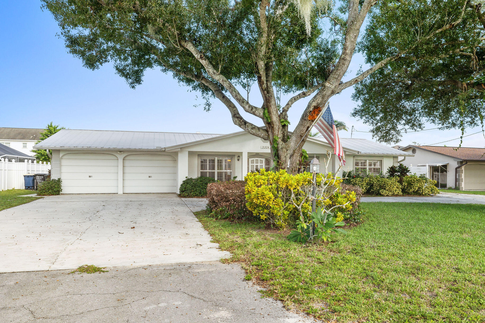 3324 Sunrise Boulevard Property Photo 1