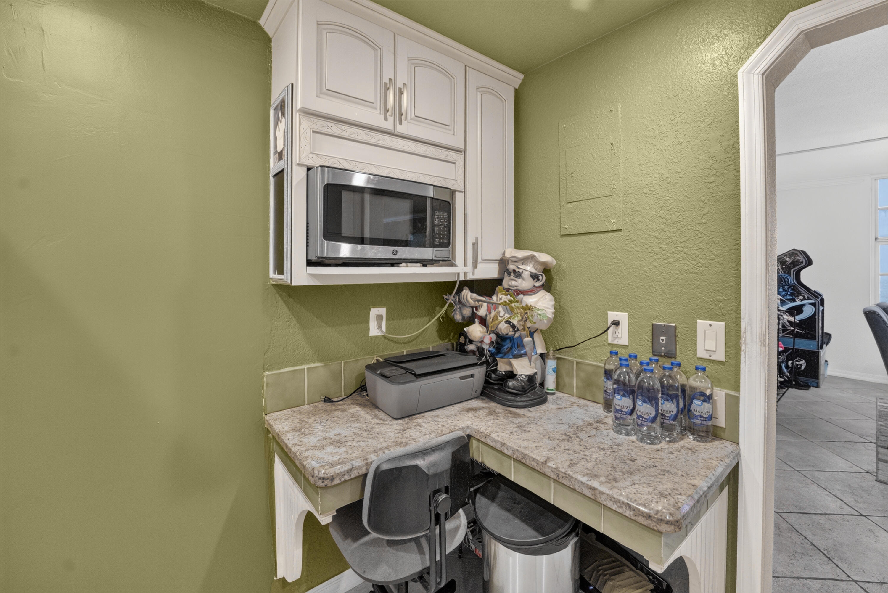 301 N Ocean Boulevard 1006 Property Photo 7