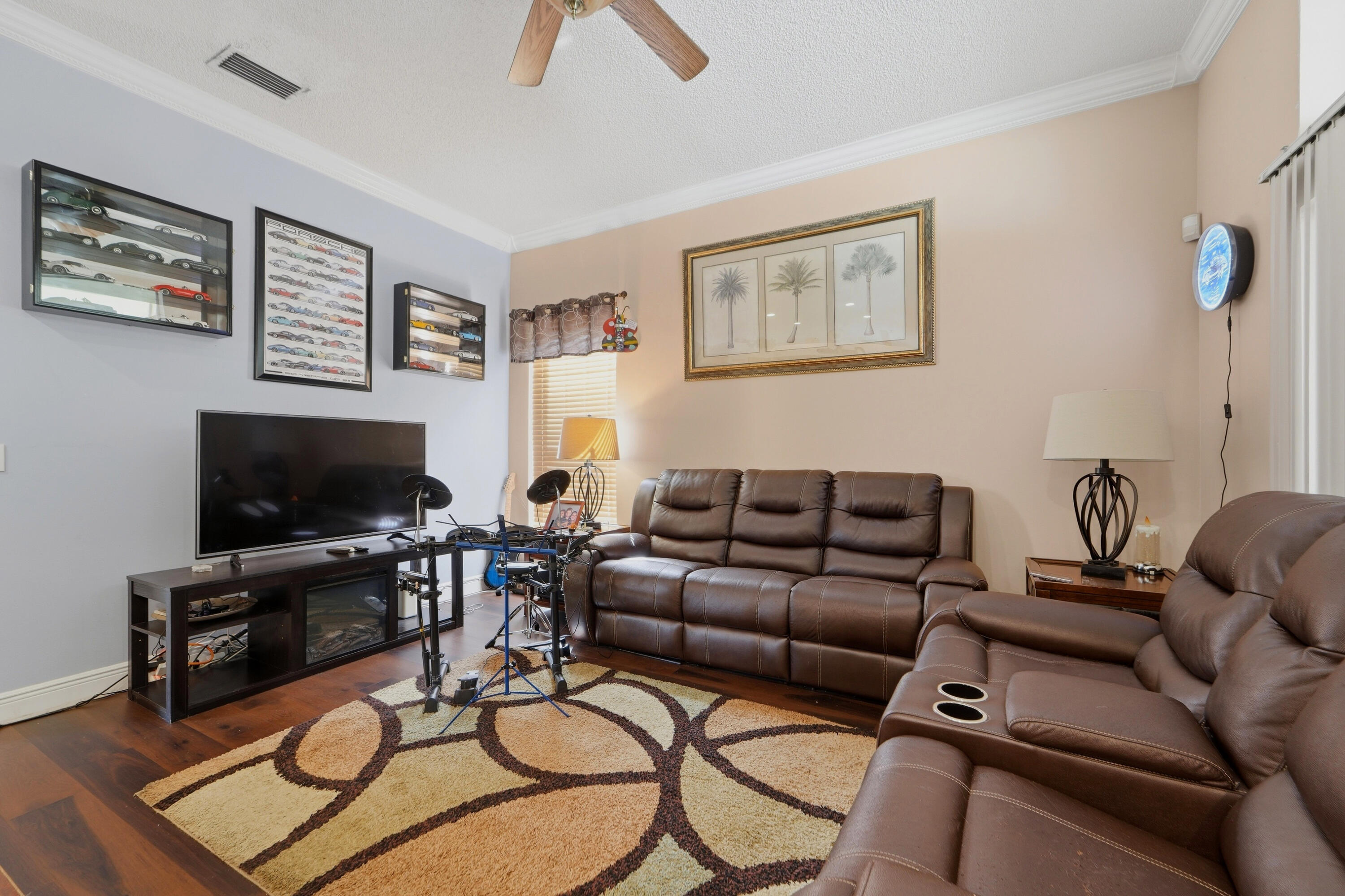 6801 Las Colinas Lane Property Photo 9