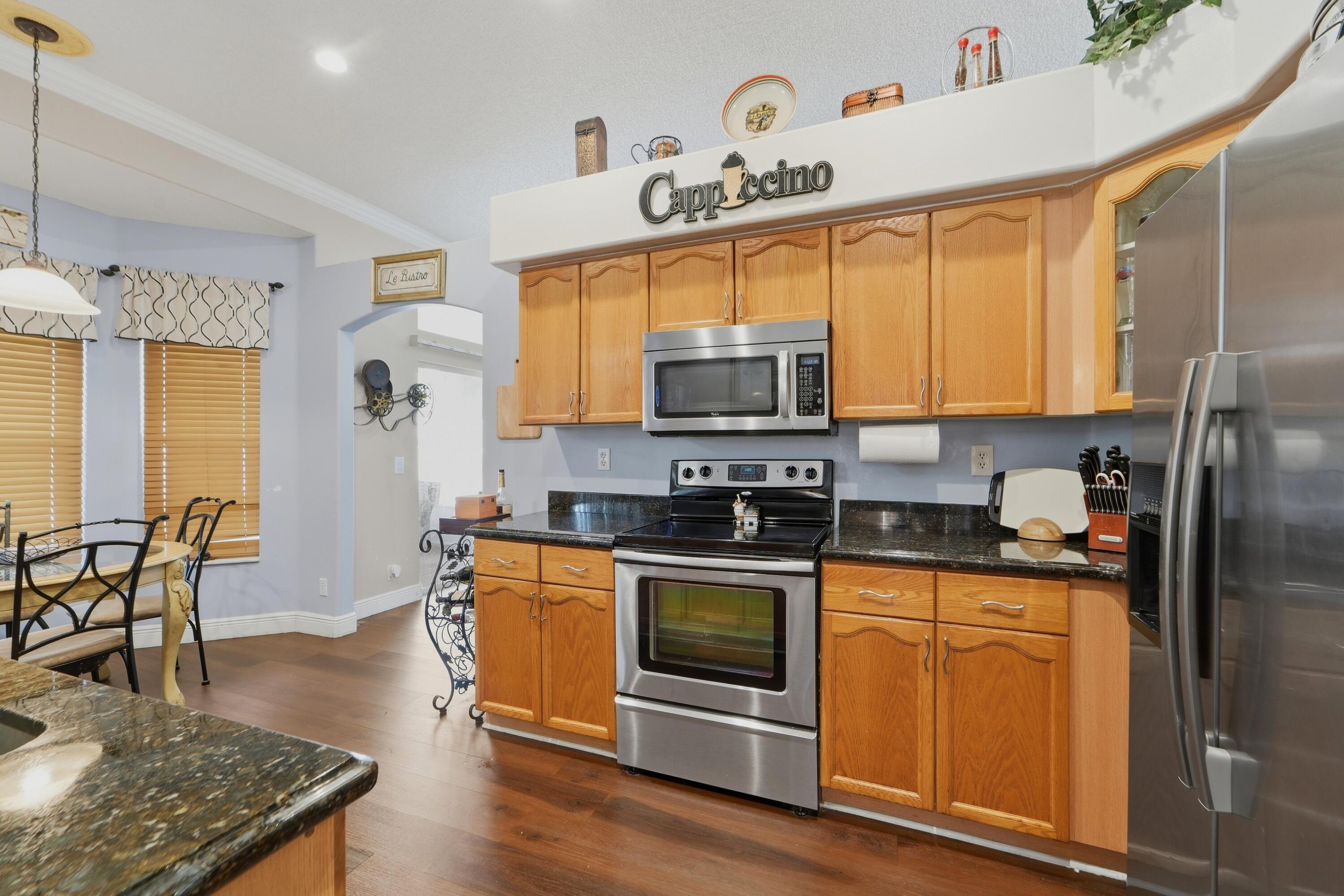 6801 Las Colinas Lane Property Photo 13