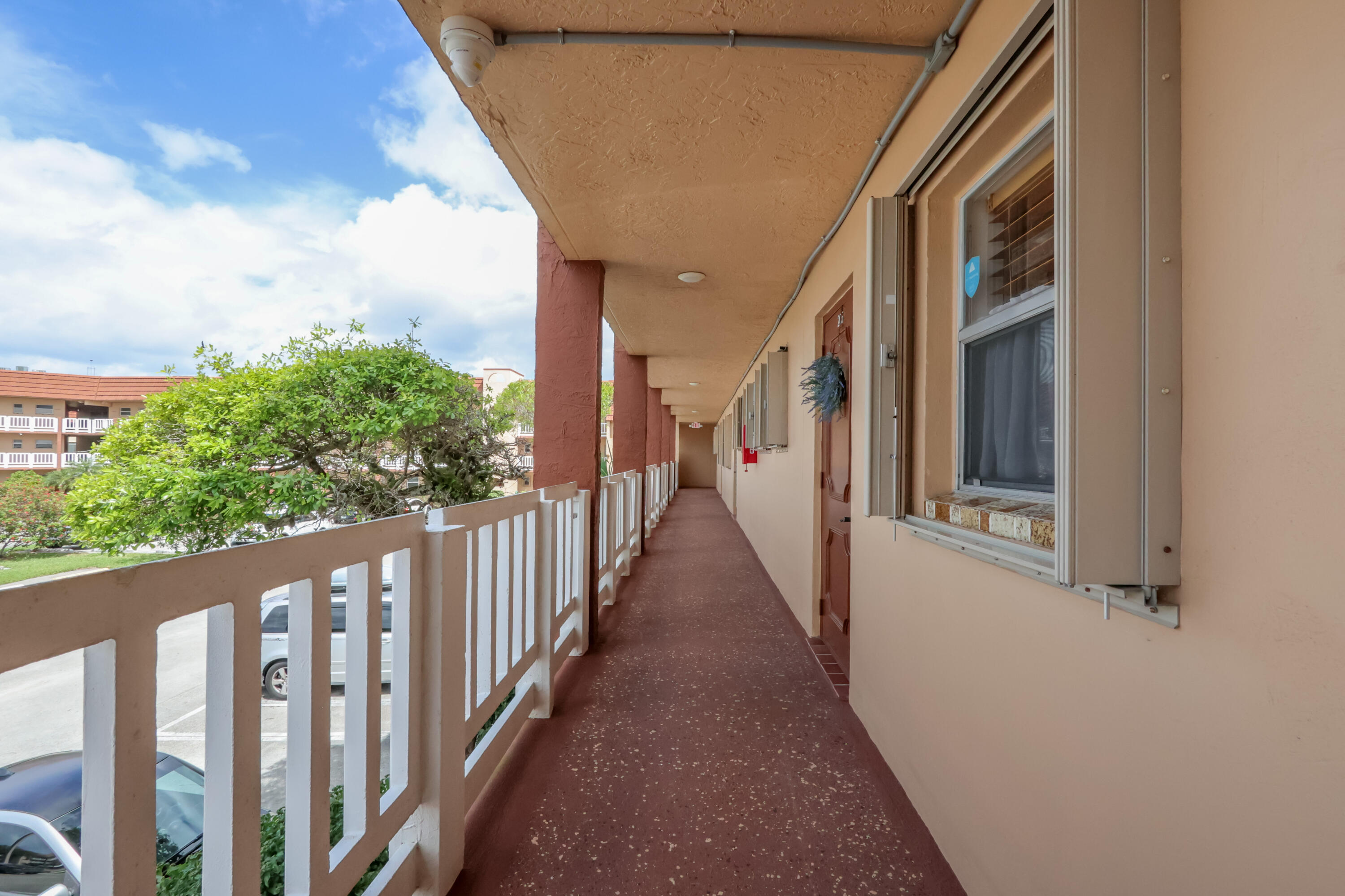 9350 Sunrise Lakes Boulevard 205 Property Photo 22