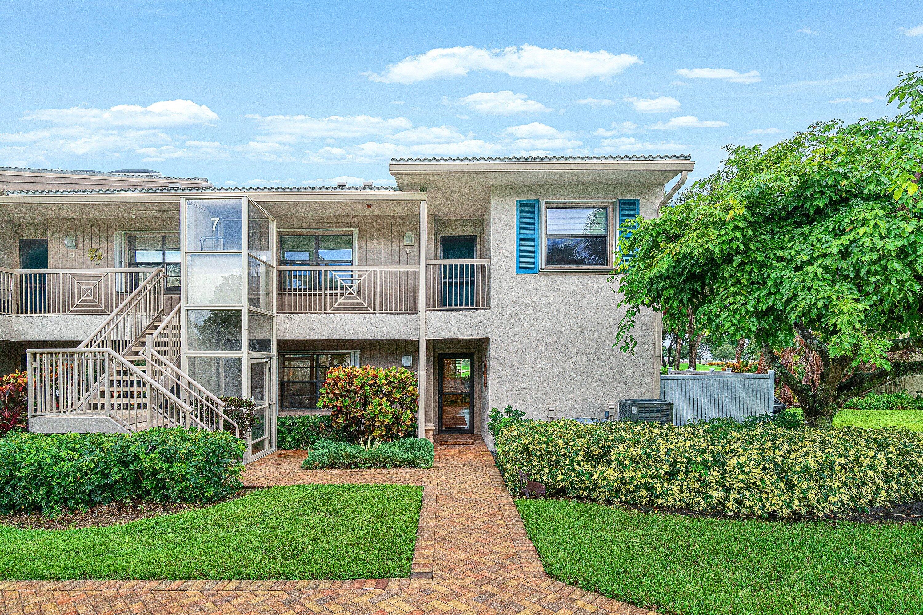 7 Eastgate Drive C Property Photo 1