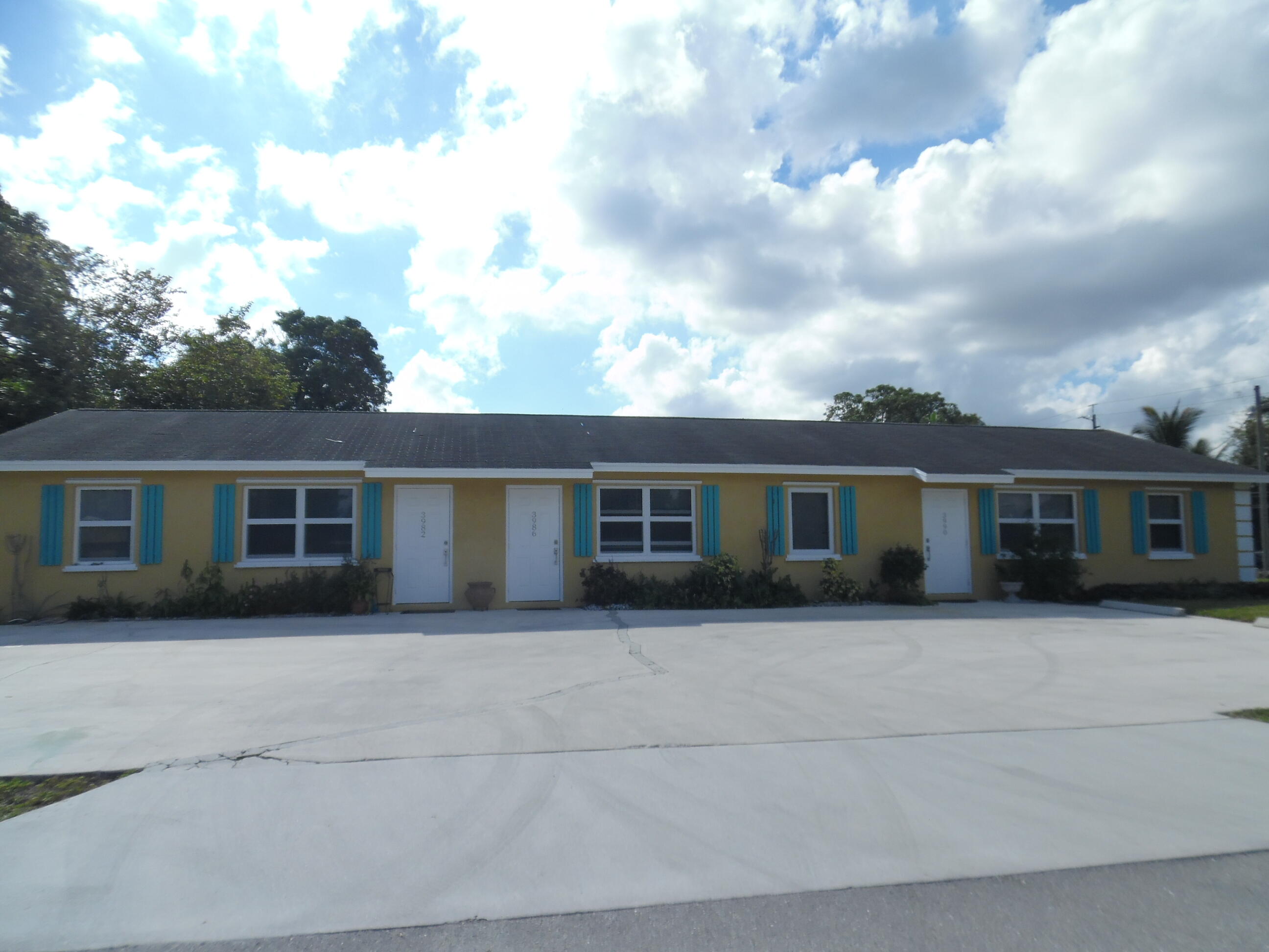 3986 Hernden Drive Property Photo 1