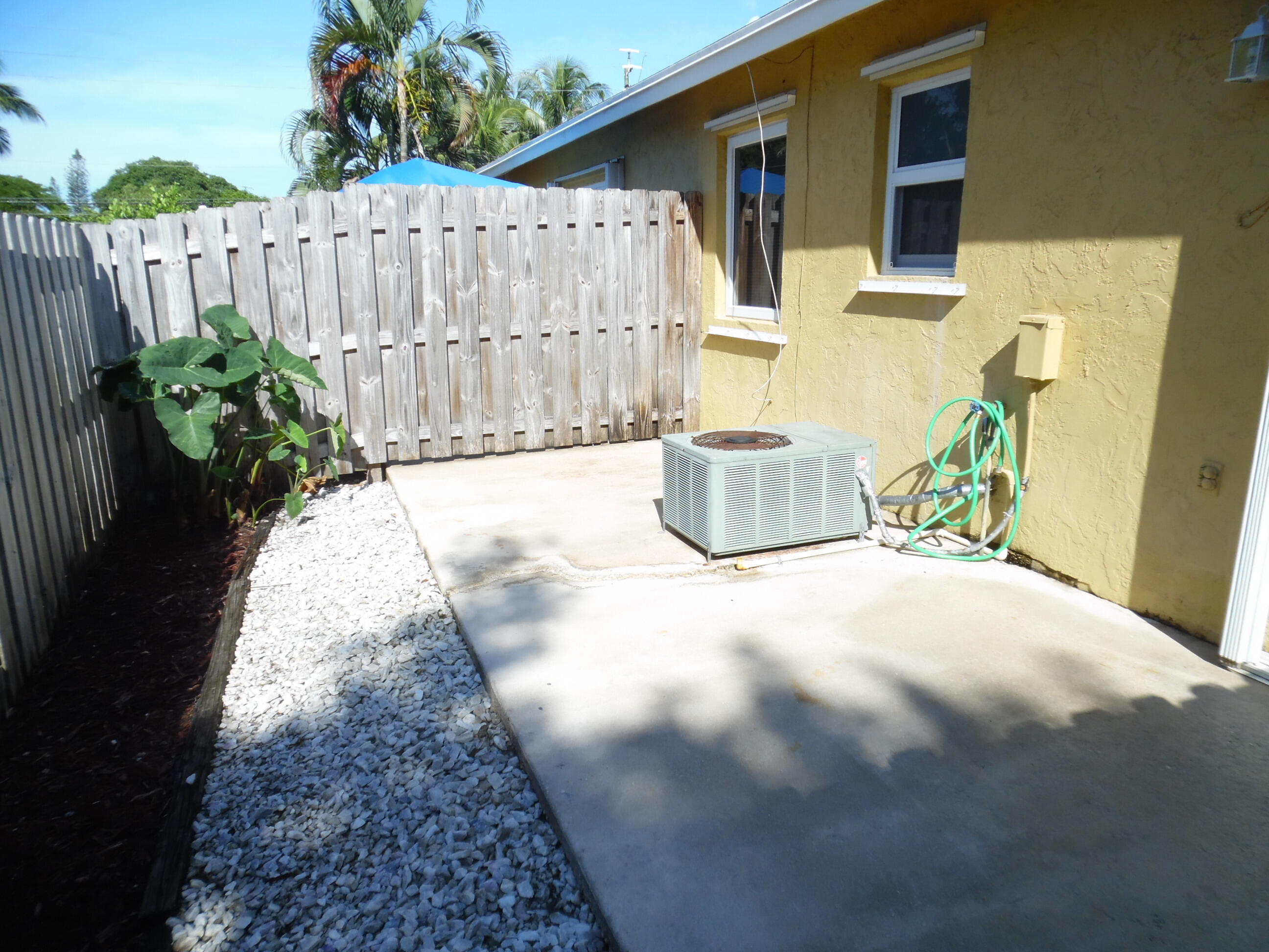 3986 Hernden Drive Property Photo 7