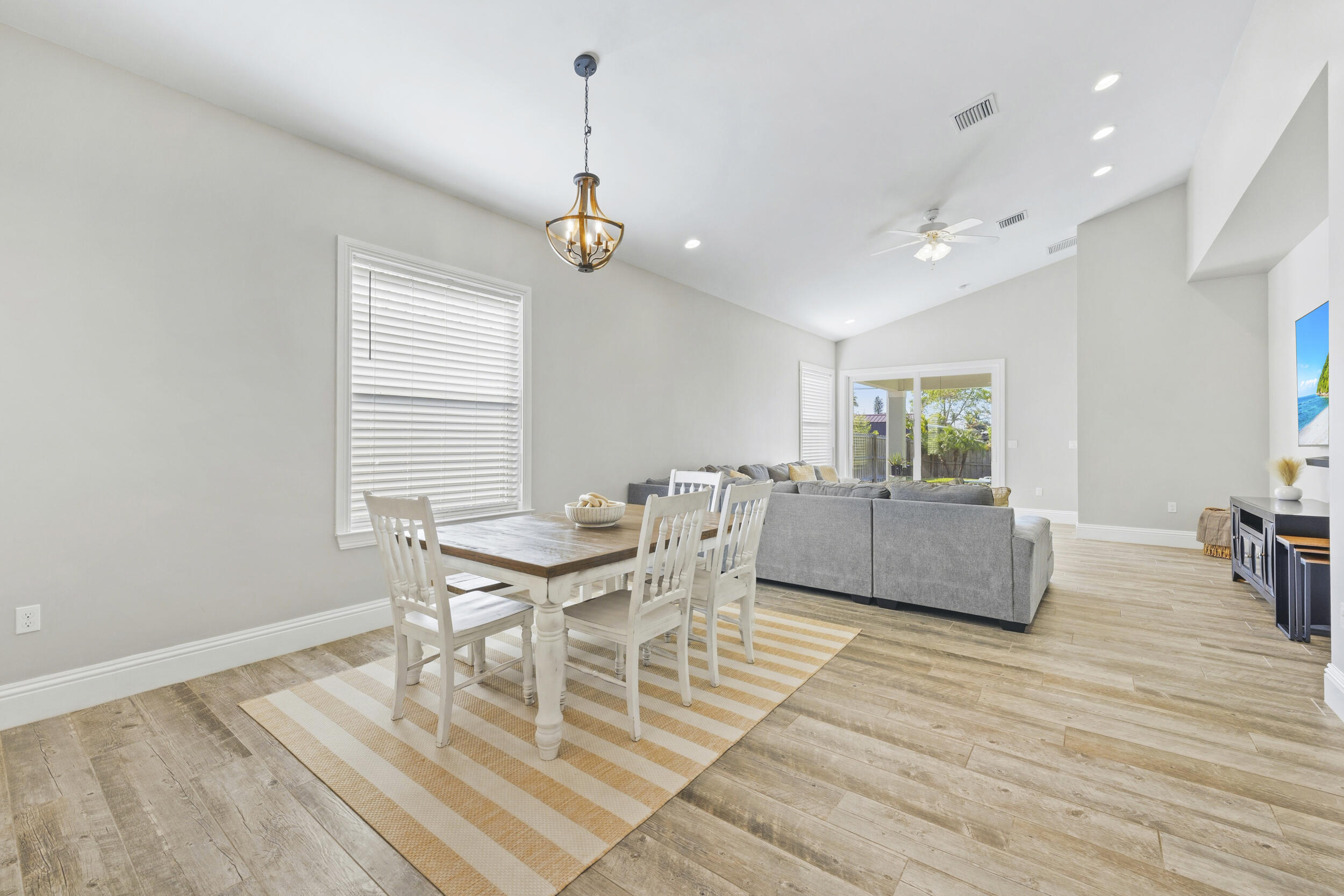 962 Sw 27th Street Property Photo 10