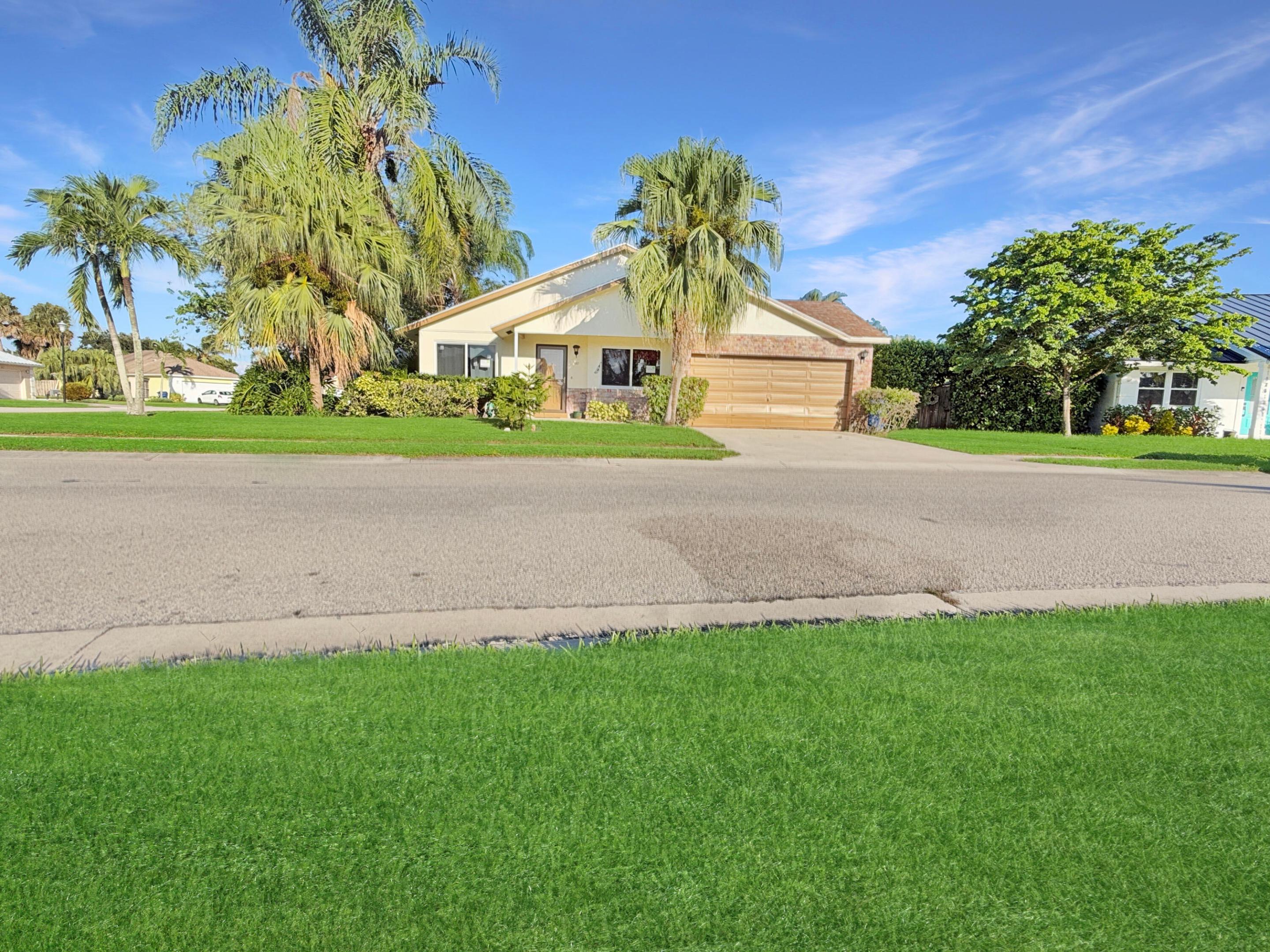 180 Raintree Trail Property Photo 1