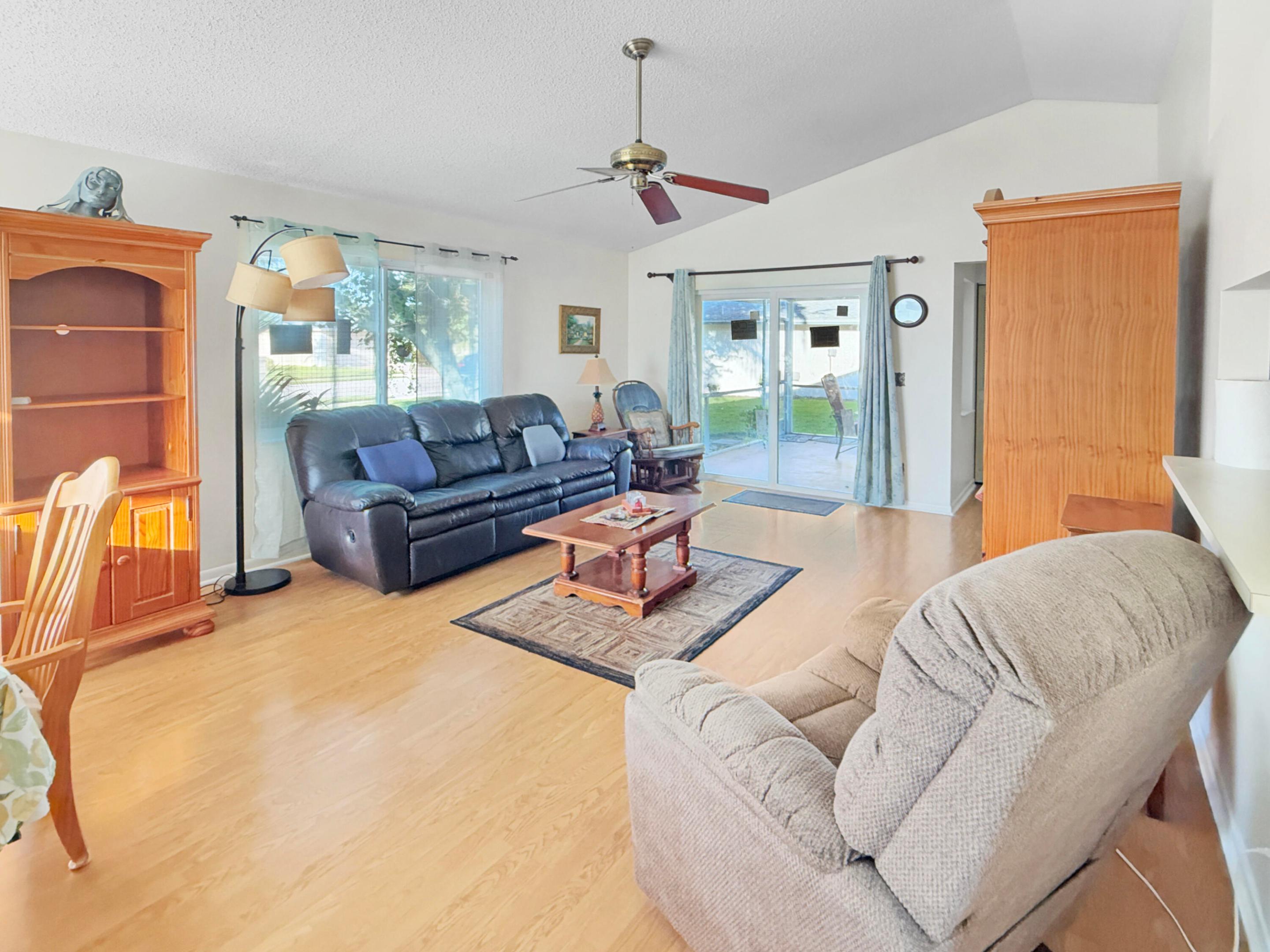 180 Raintree Trail Property Photo 2