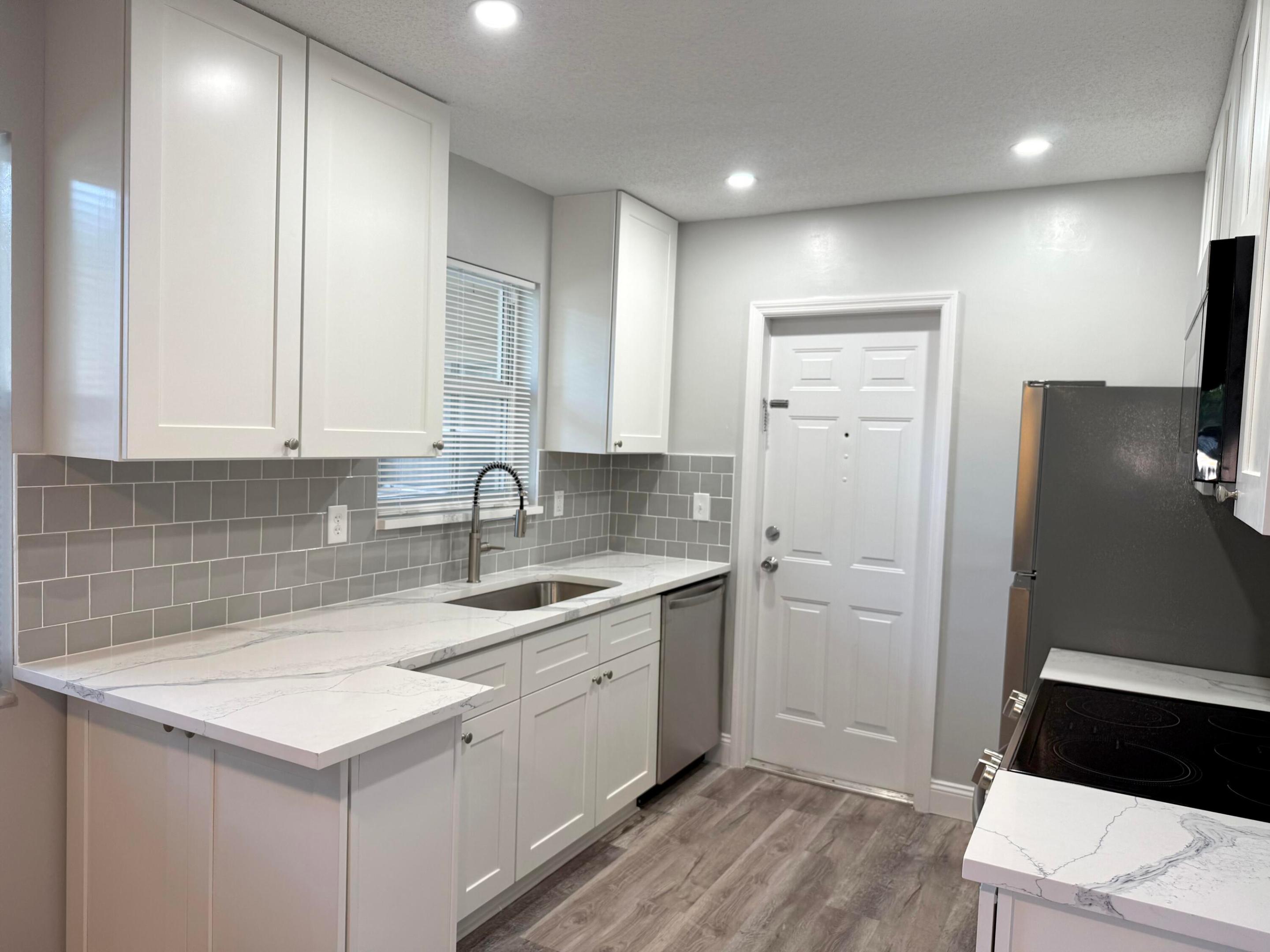 3500 Harrison Street 7 Property Photo 4