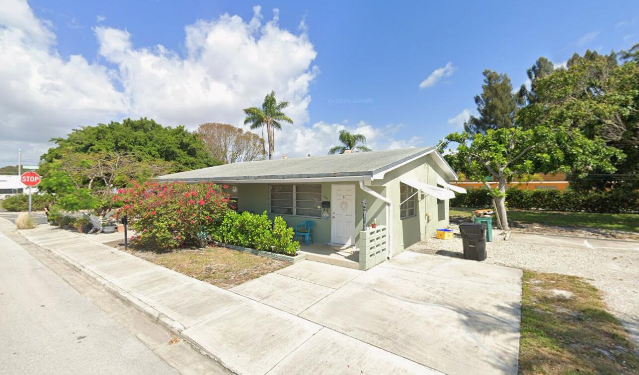 918 11TH Avenue N Property Photo 1