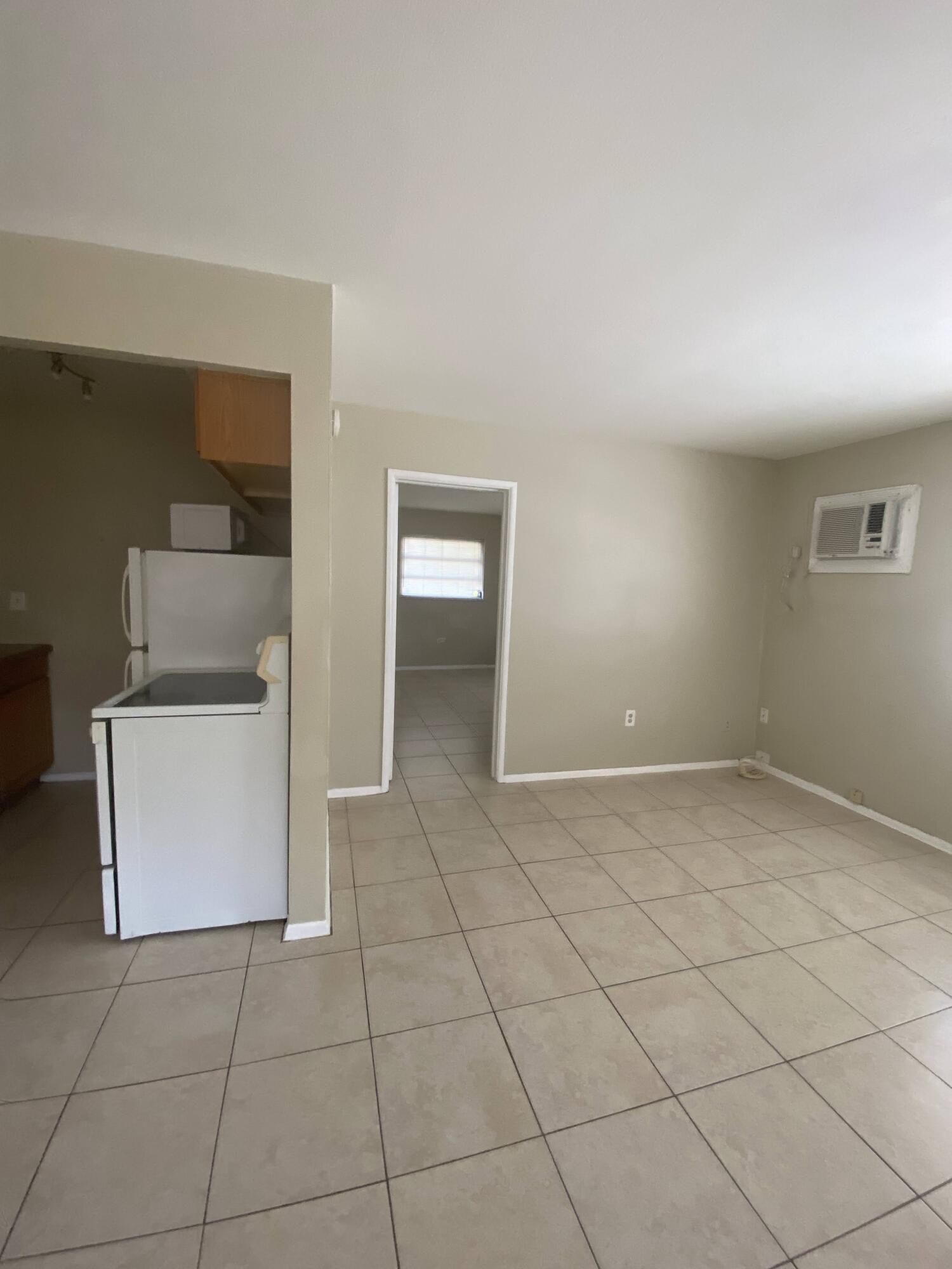918 11th Avenue N Property Photo 7