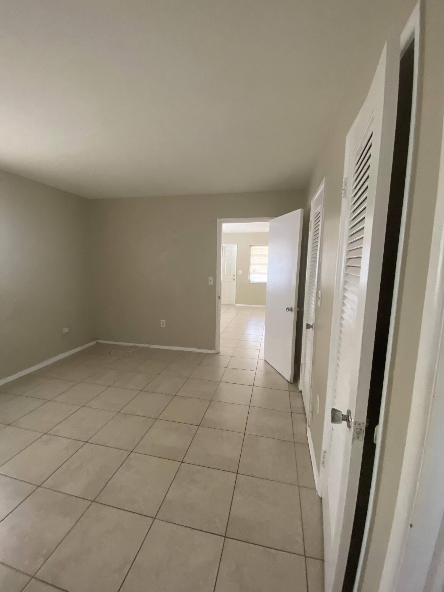 918 11th Avenue N Property Photo 13