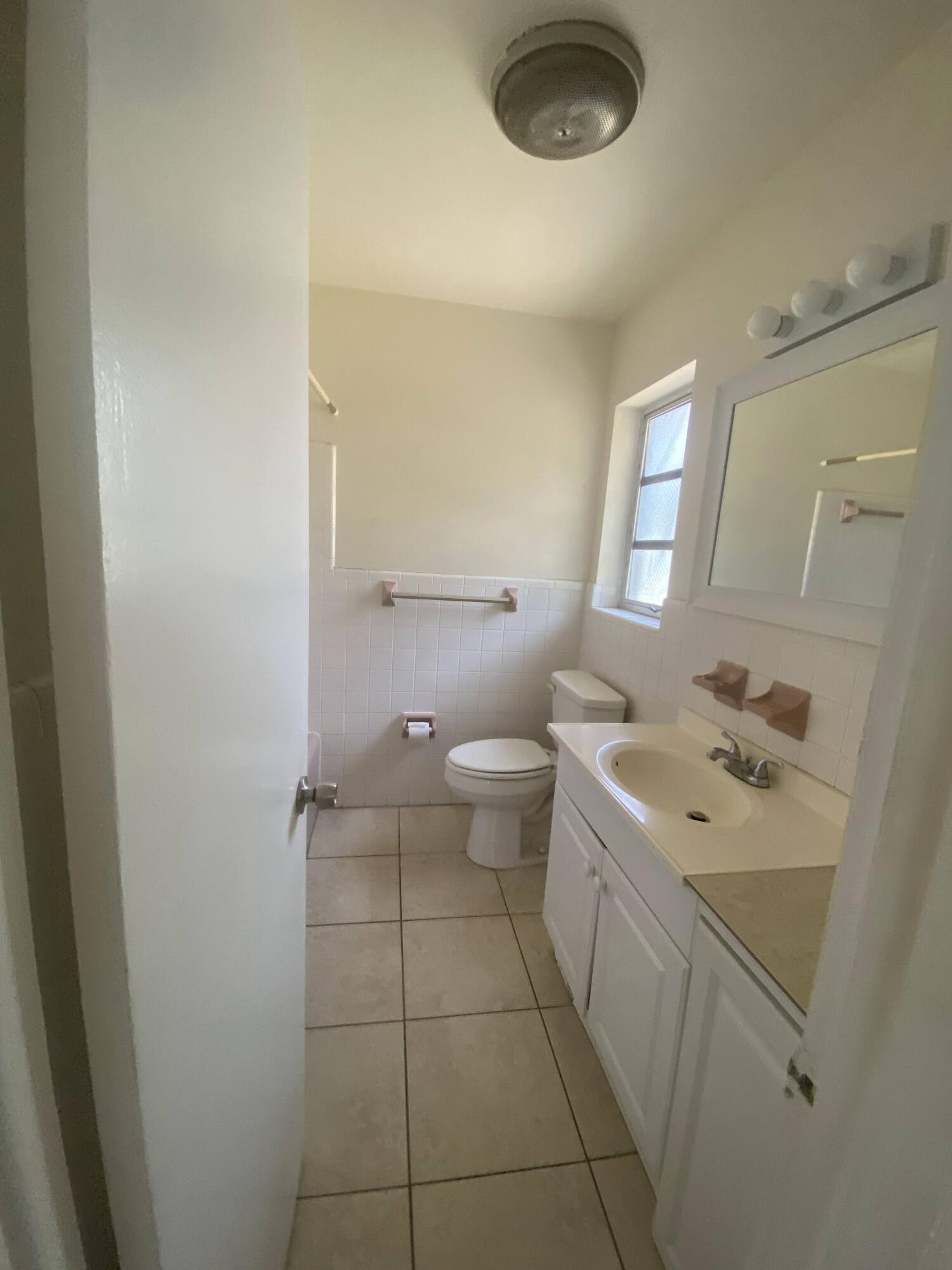 918 11th Avenue N Property Photo 15