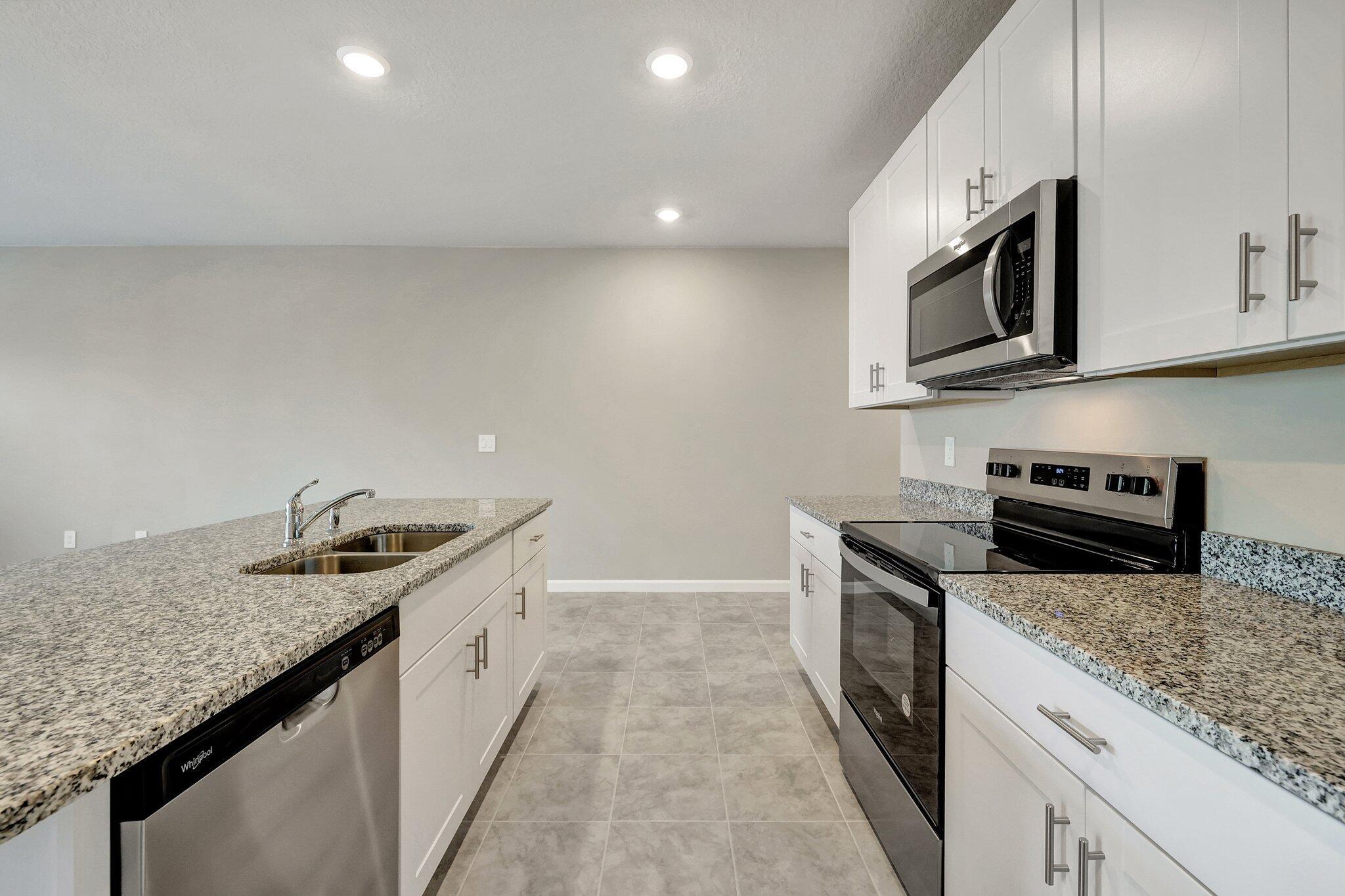 5764 Se Edgewater Circle Property Photo 8