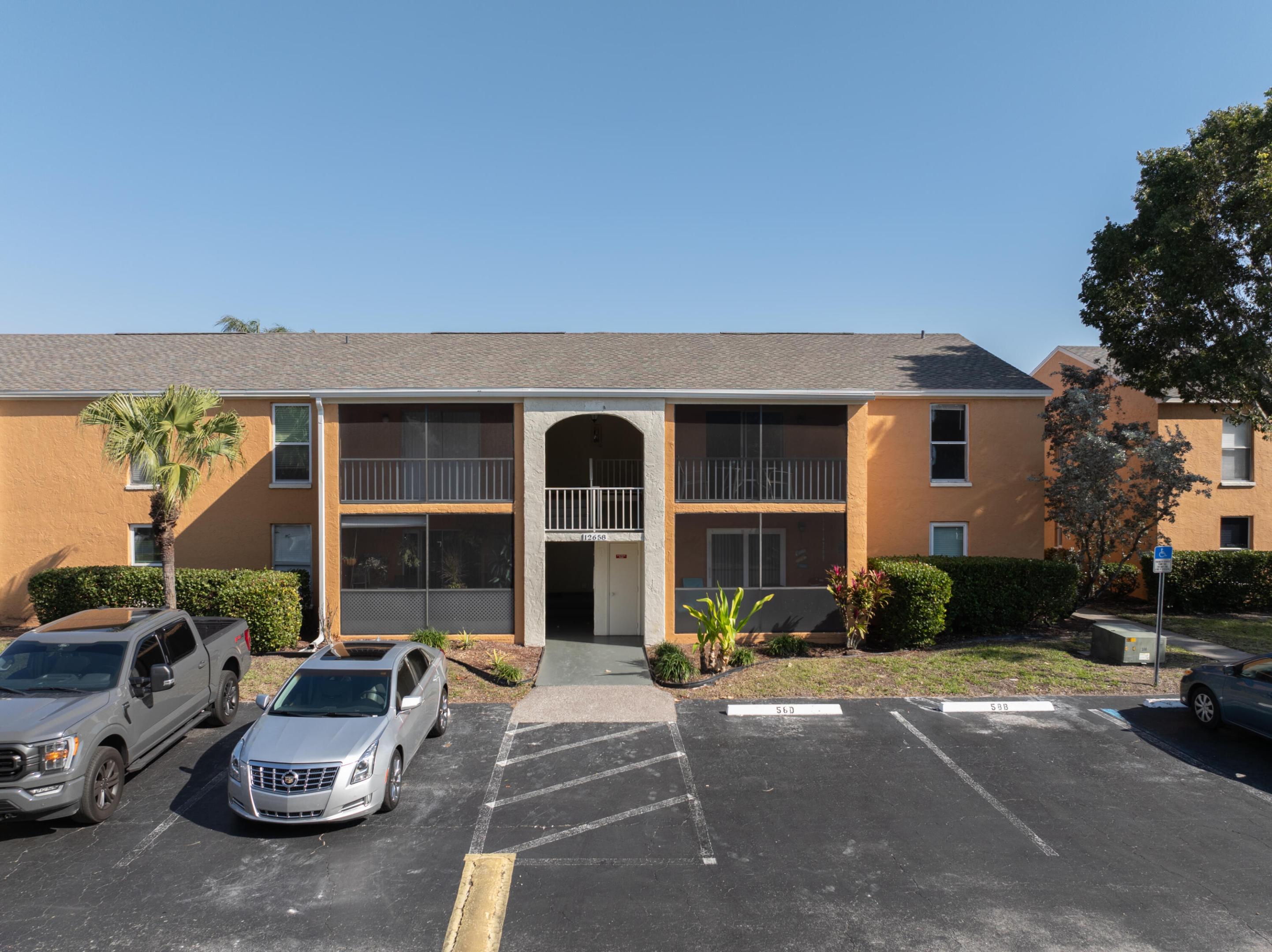 12658 Kenwood Lane D Property Photo 1