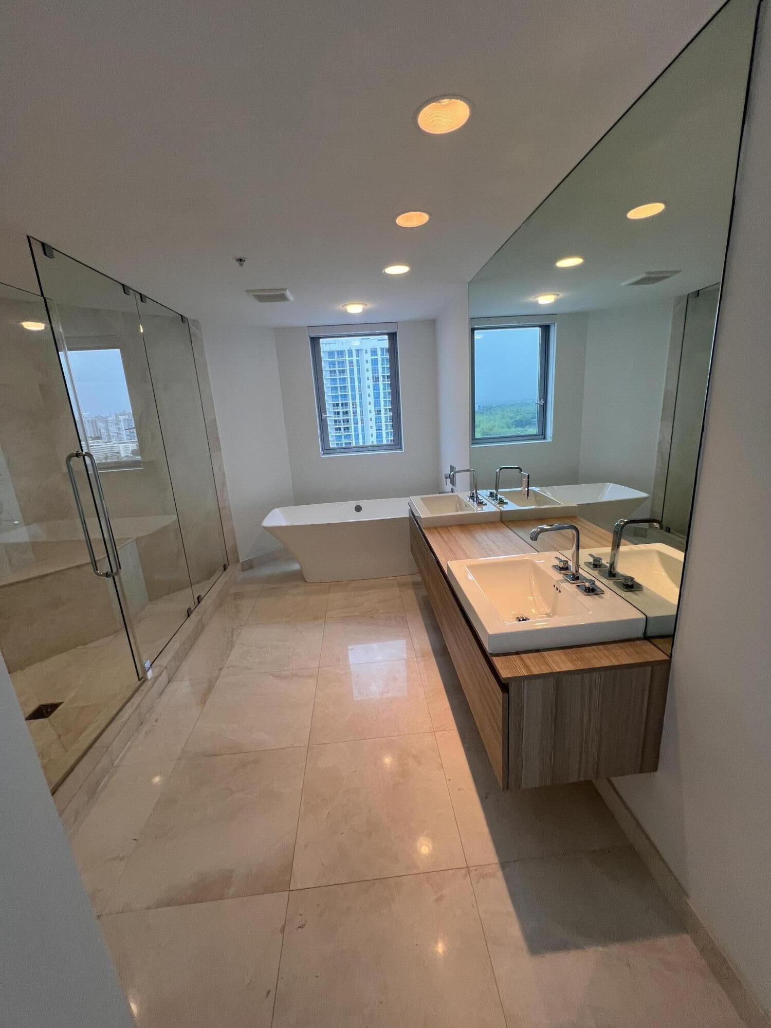 17111 Biscayne Boulevard 1903 Property Photo 13