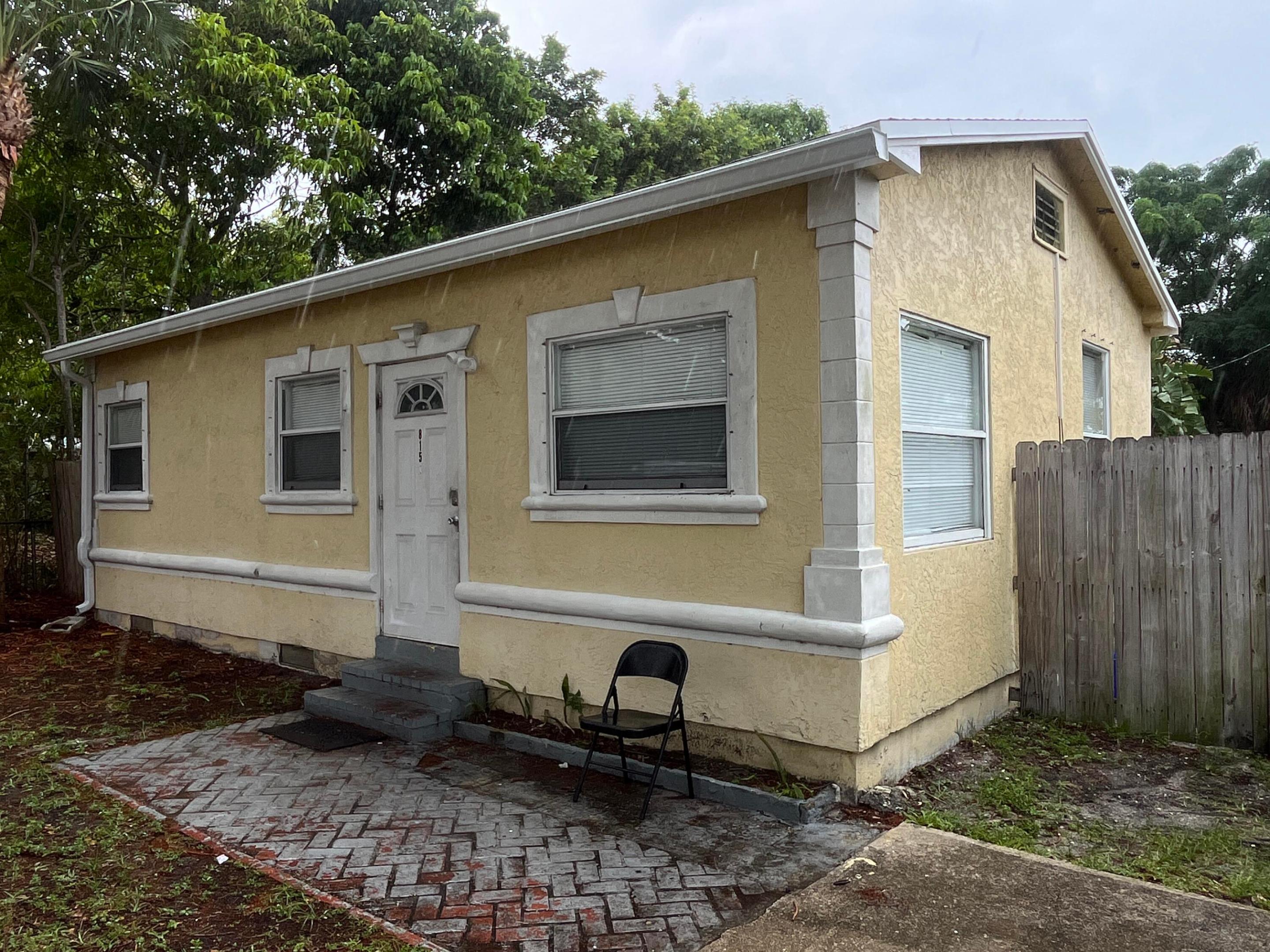 815 Briggs Street Property Photo 1