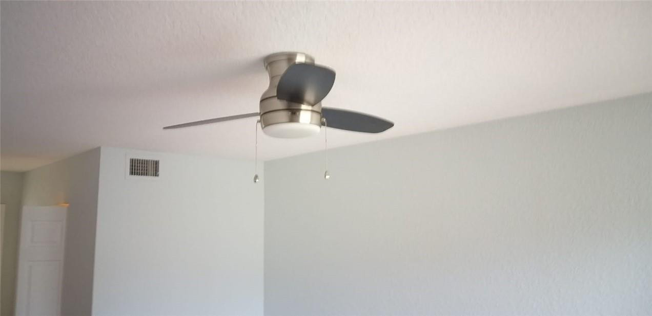 9855 Westview Drive 726 Property Photo 8