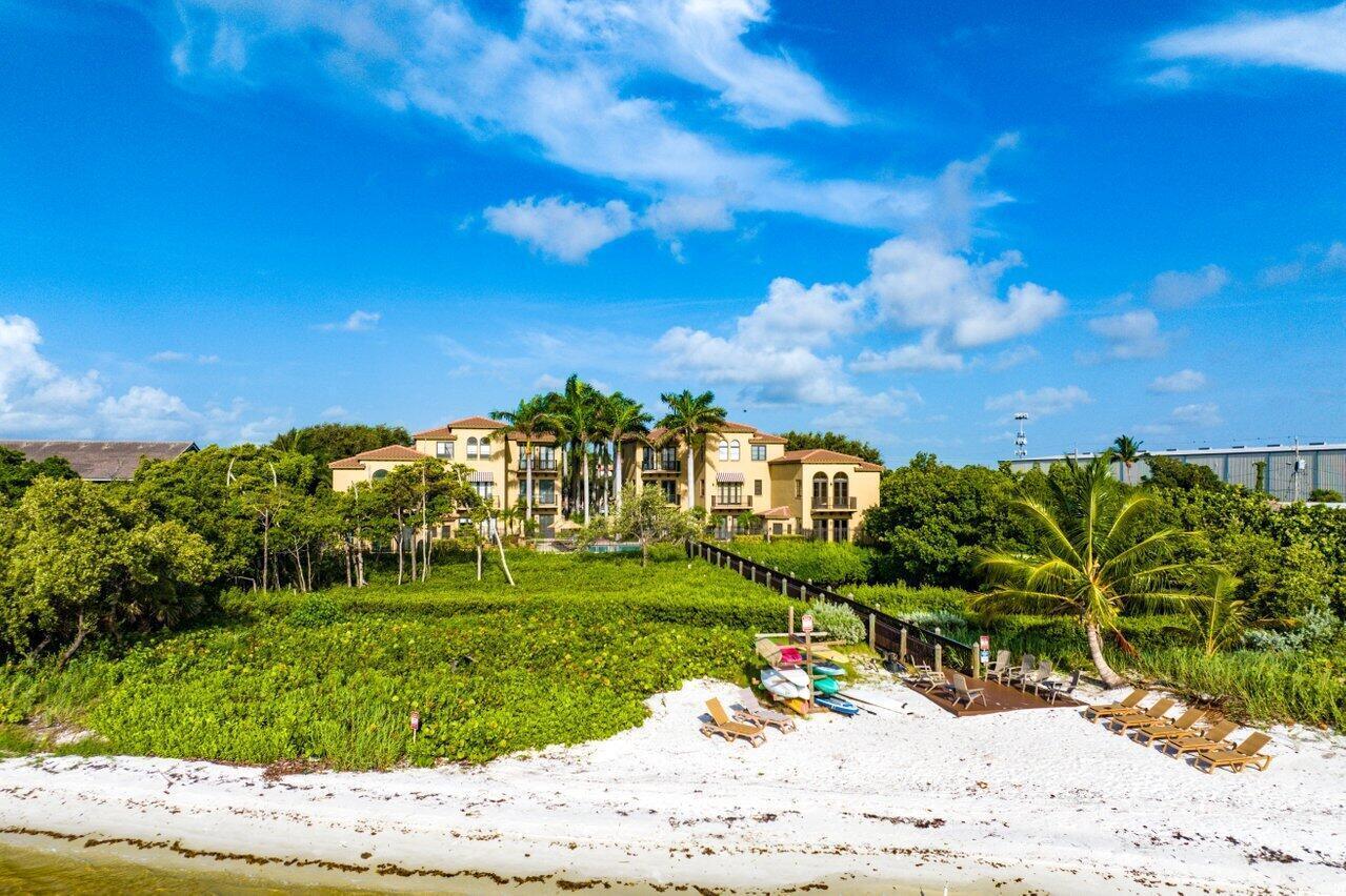 910 Via Villagio Property Photo 2