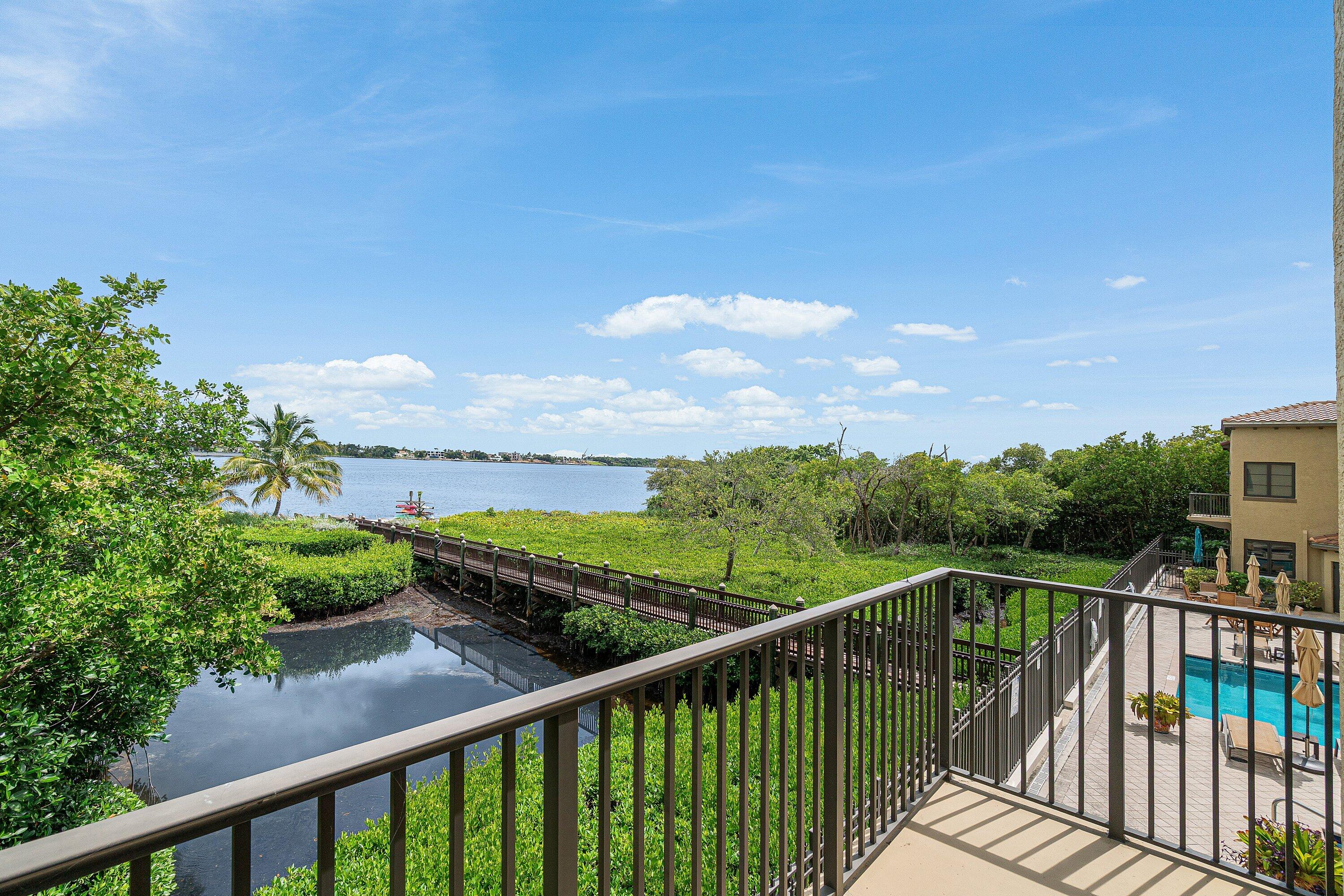 910 Via Villagio Property Photo 34
