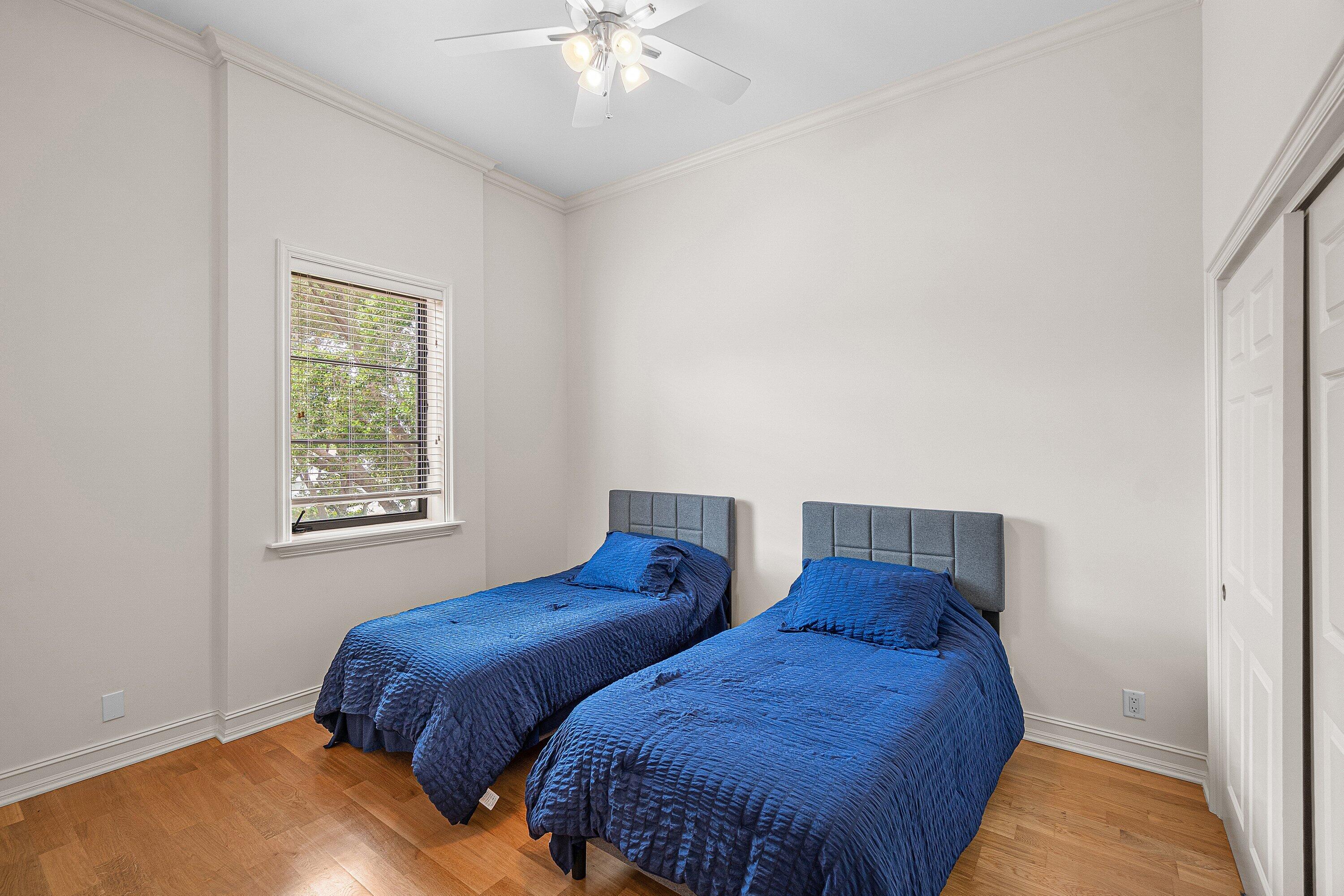910 Via Villagio Property Photo 41