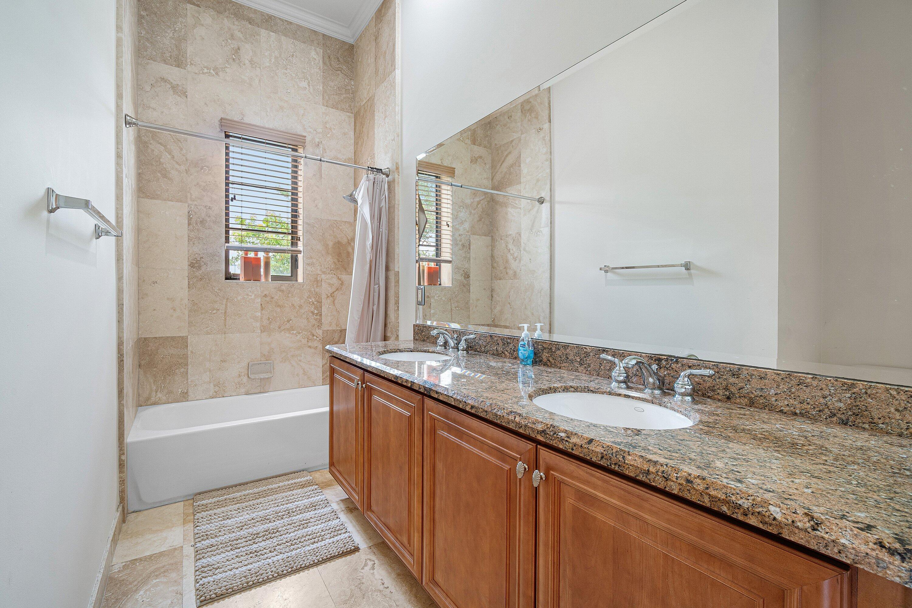 910 Via Villagio Property Photo 42