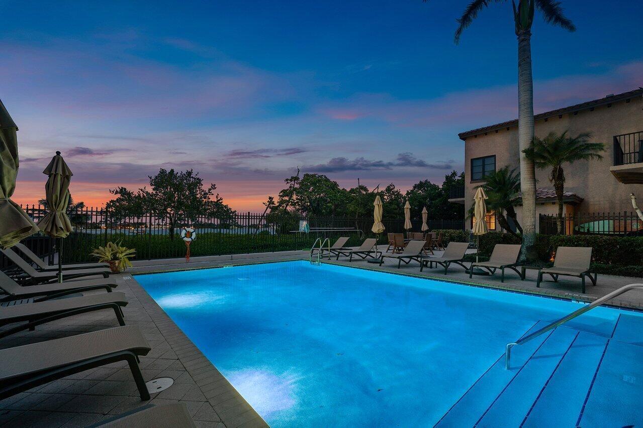 910 Via Villagio Property Photo 45