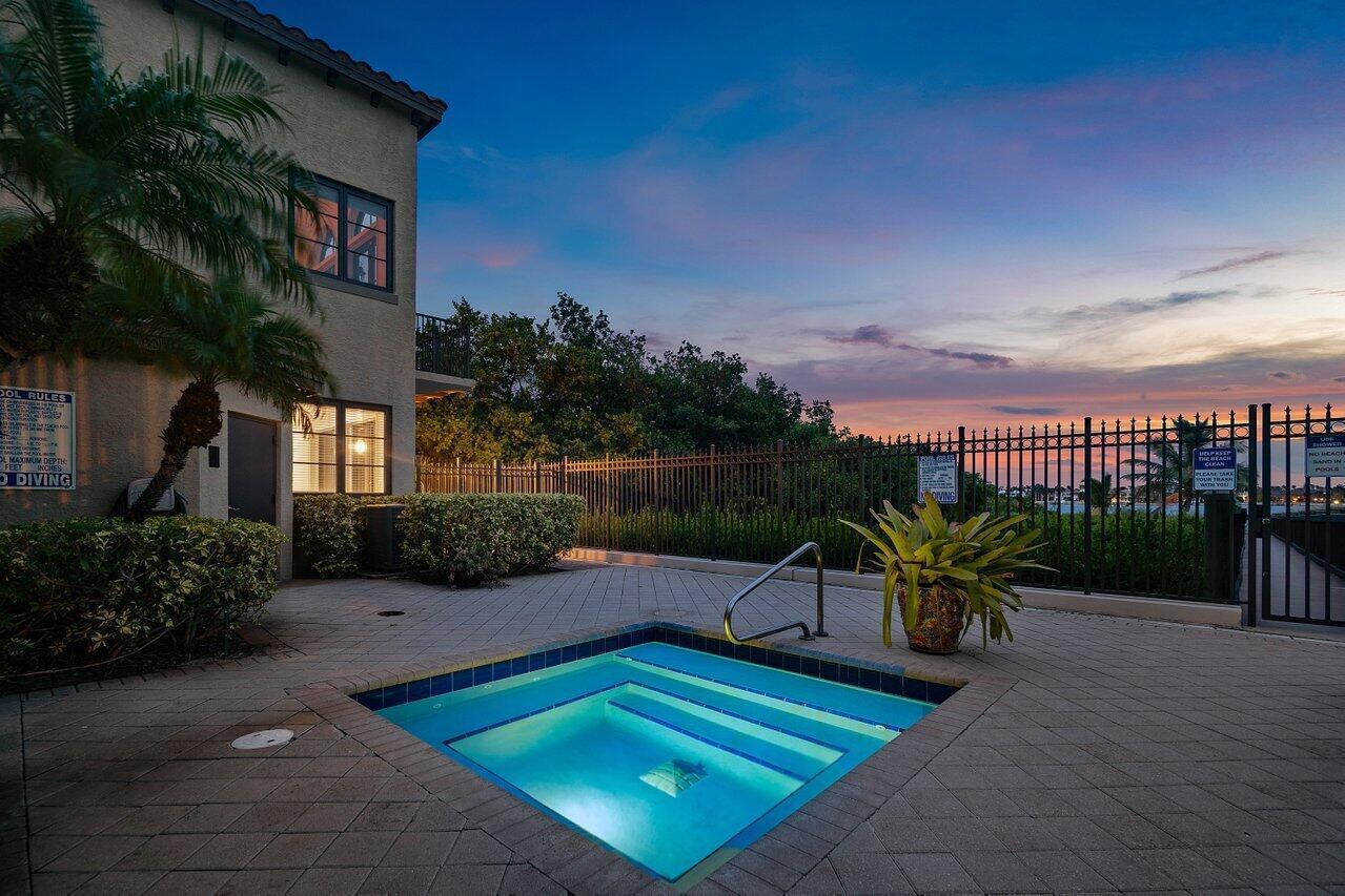 910 Via Villagio Property Photo 47