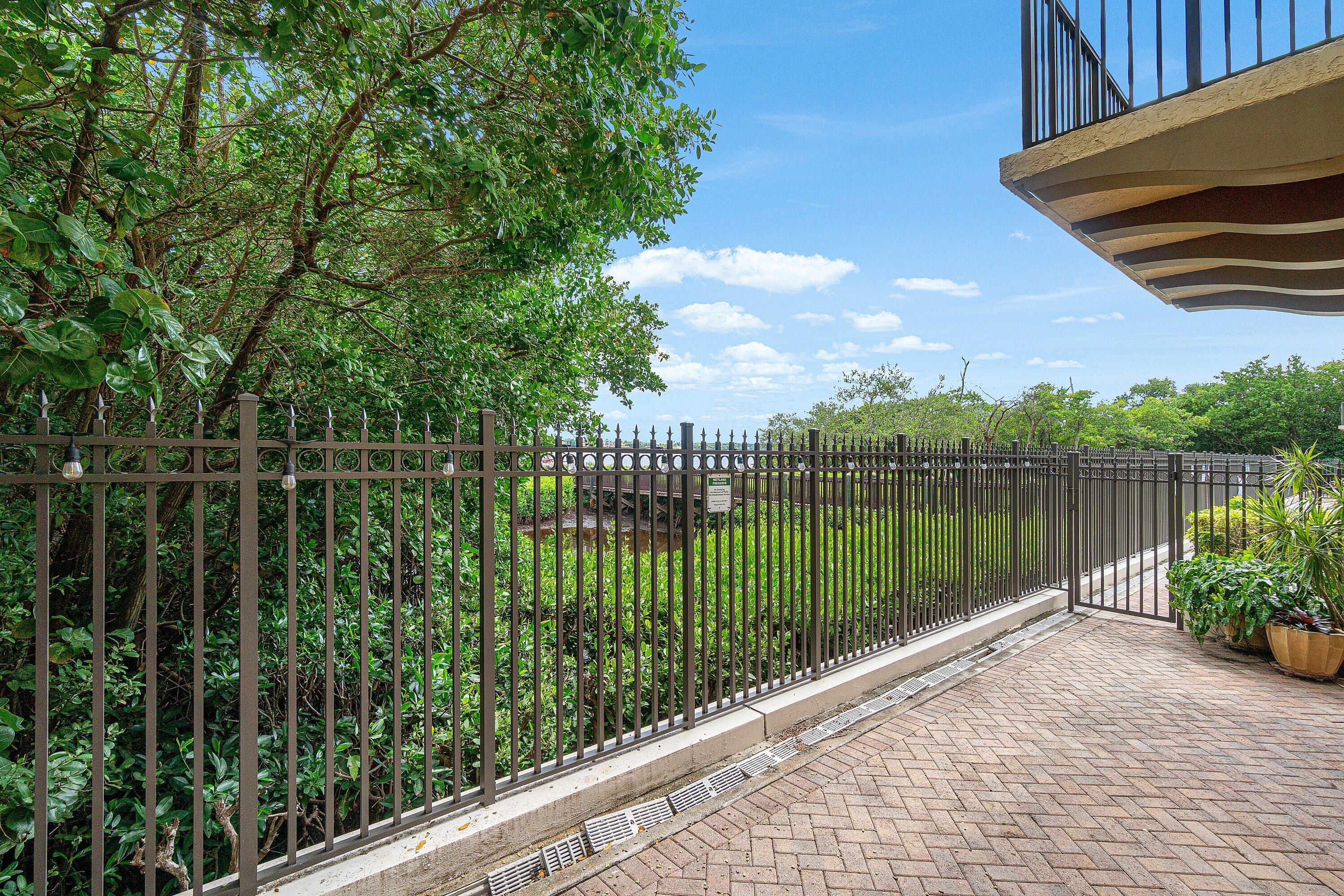 910 Via Villagio Property Photo 54