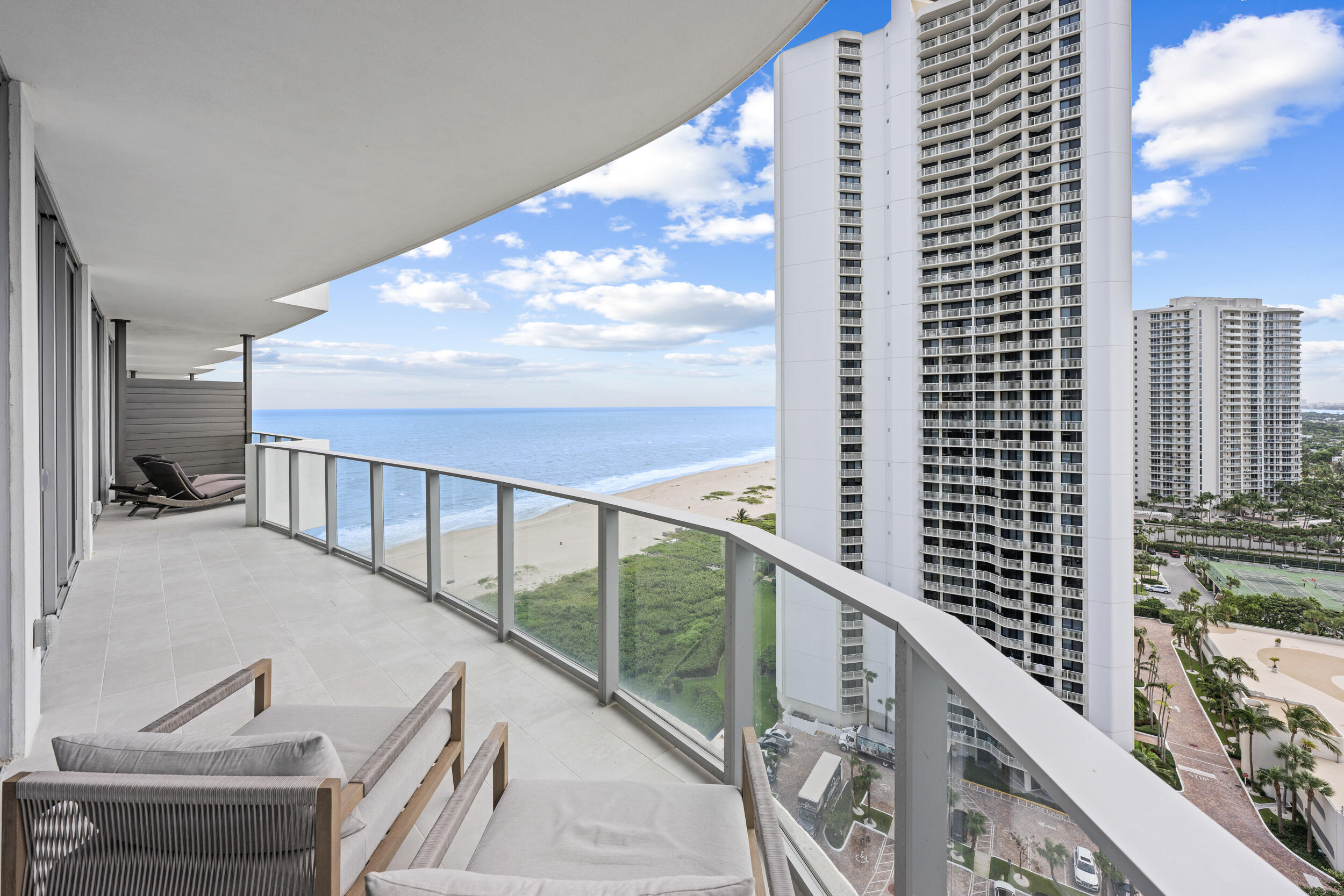 3100 N Ocean Drive H1707 Property Photo 1