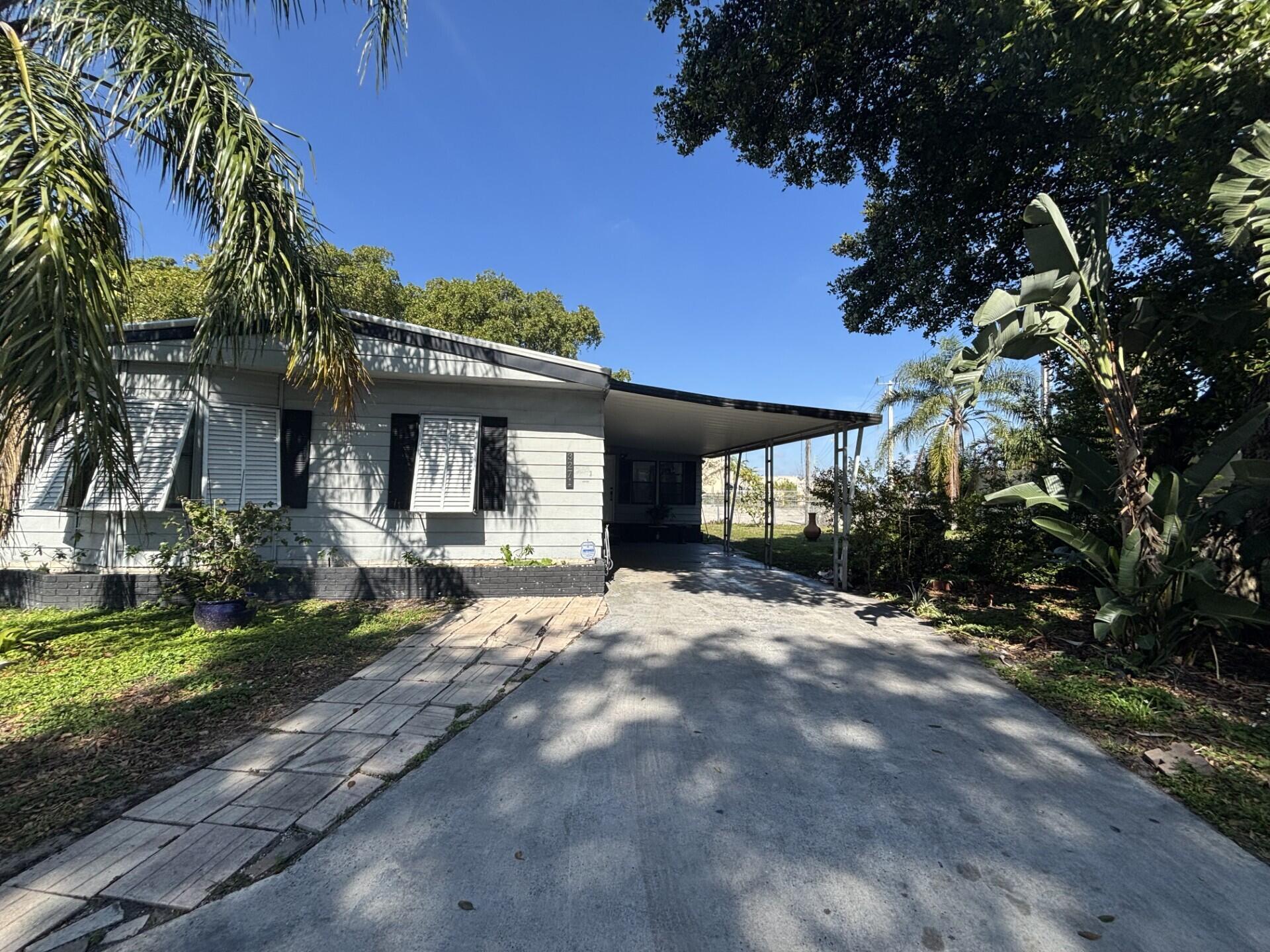 3271 Fairway Drive