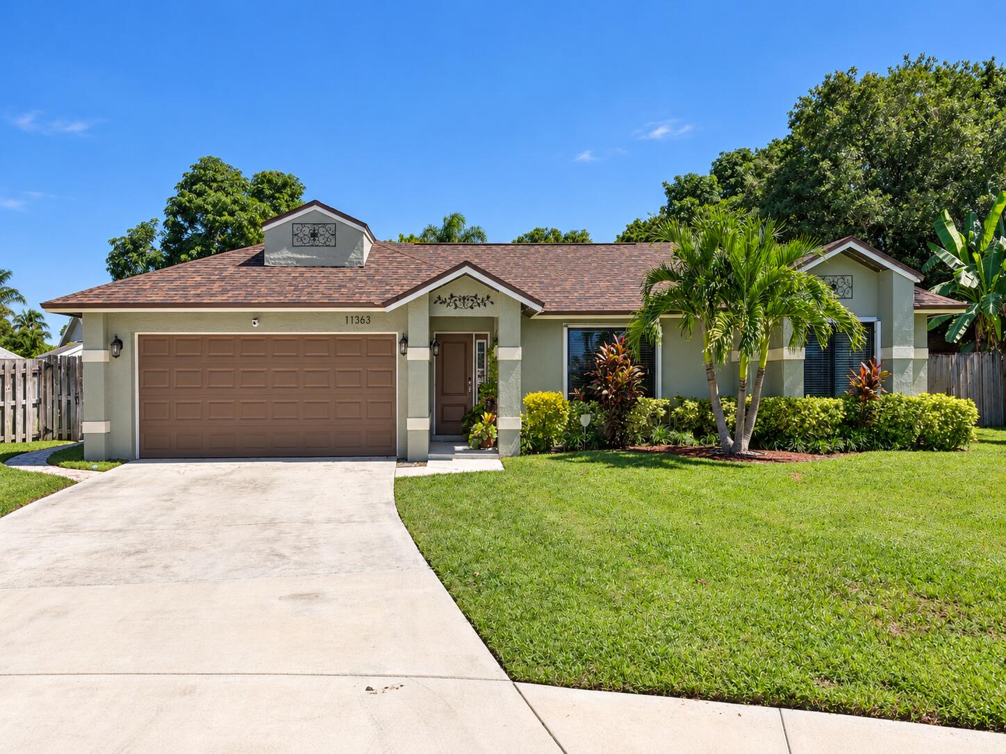 11363 FAIRFIELD Court Property Photo 1