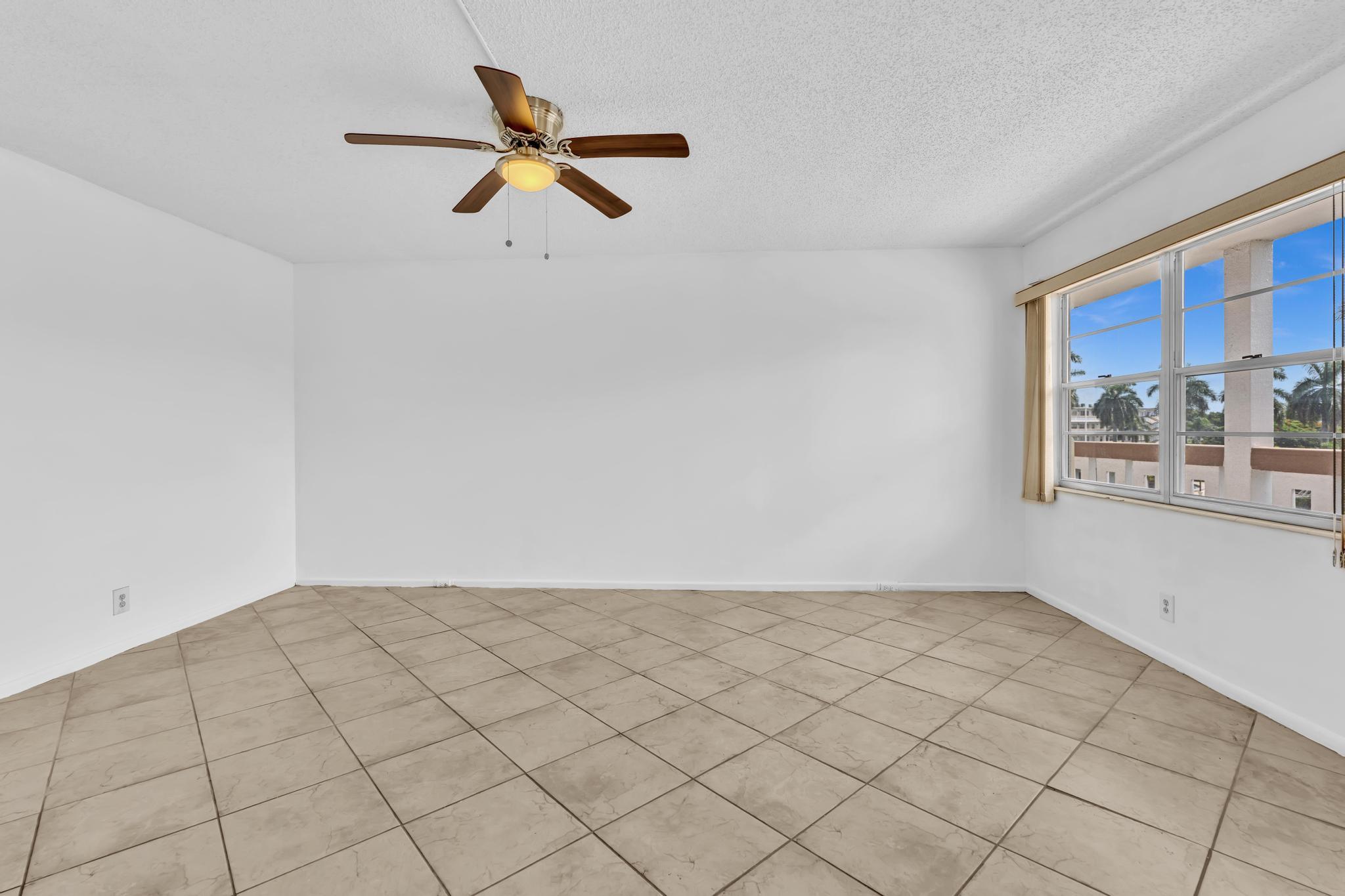 3076 Cornwall D Property Photo 12