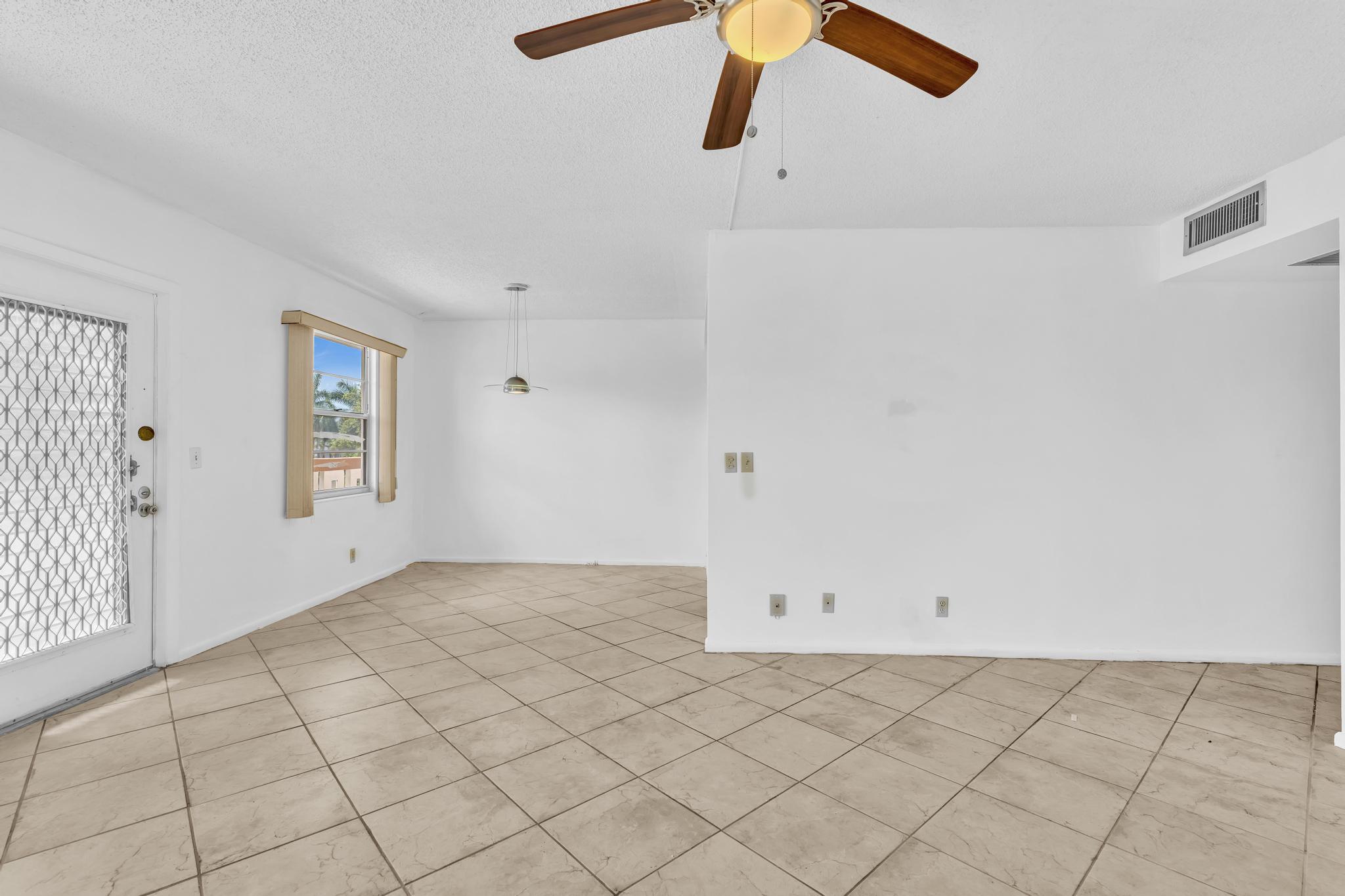 3076 Cornwall D Property Photo 17