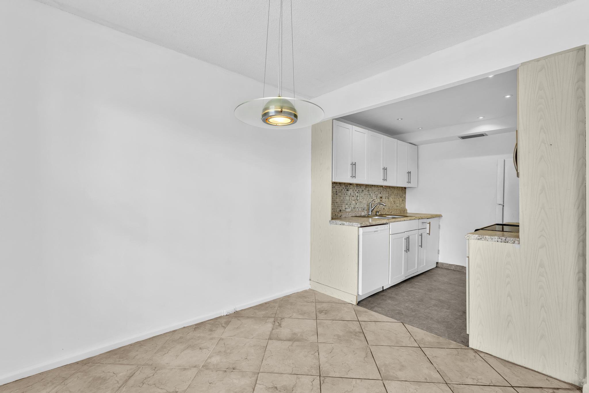 3076 Cornwall D Property Photo 19